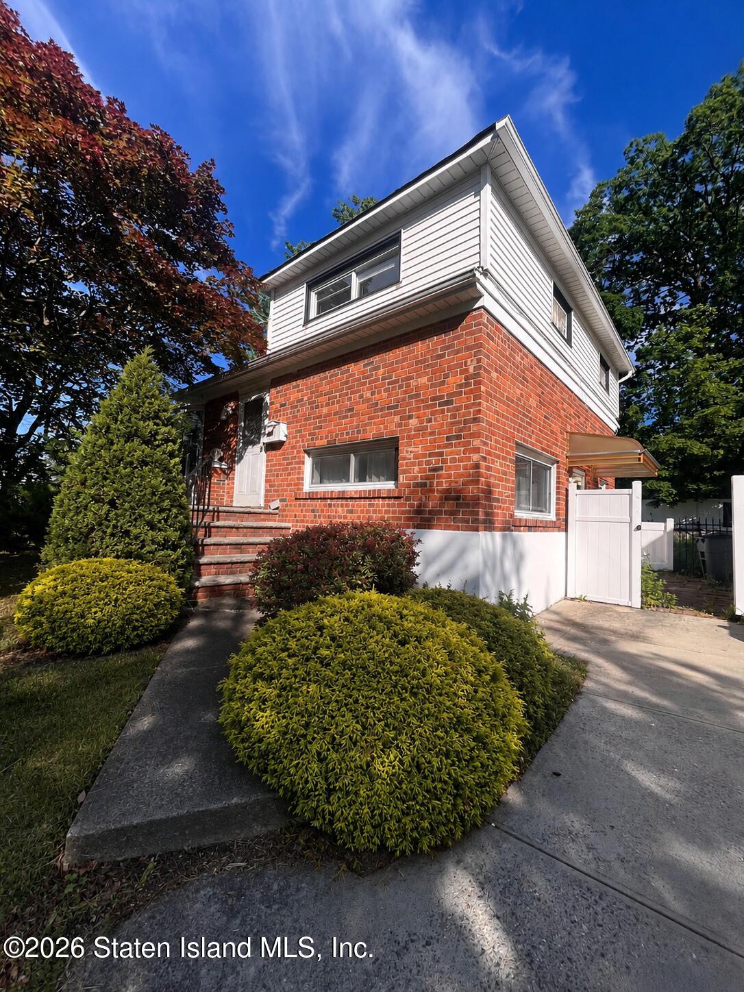 50 Fairway Ave, Staten Island, NY 10304