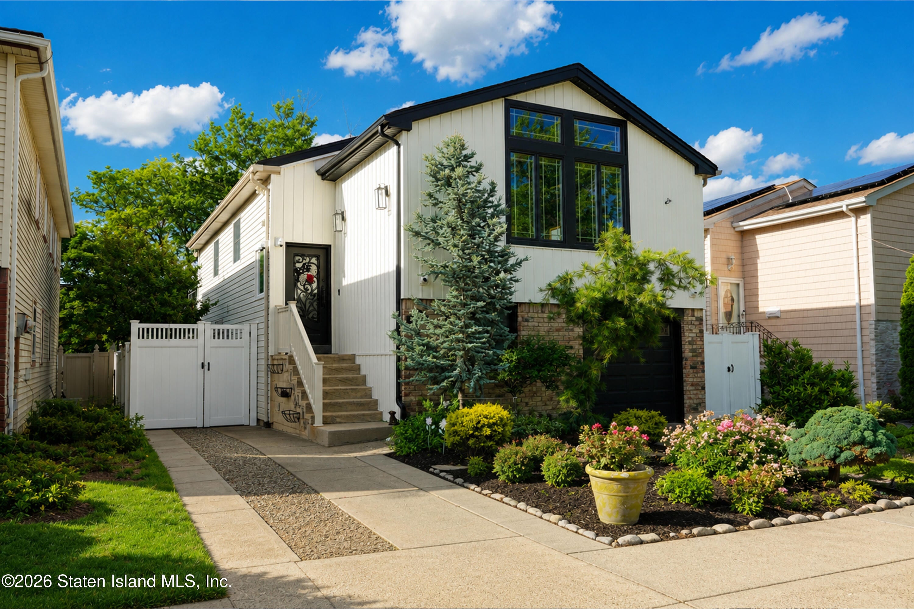 27 Tynan St, Staten Island, NY 10312