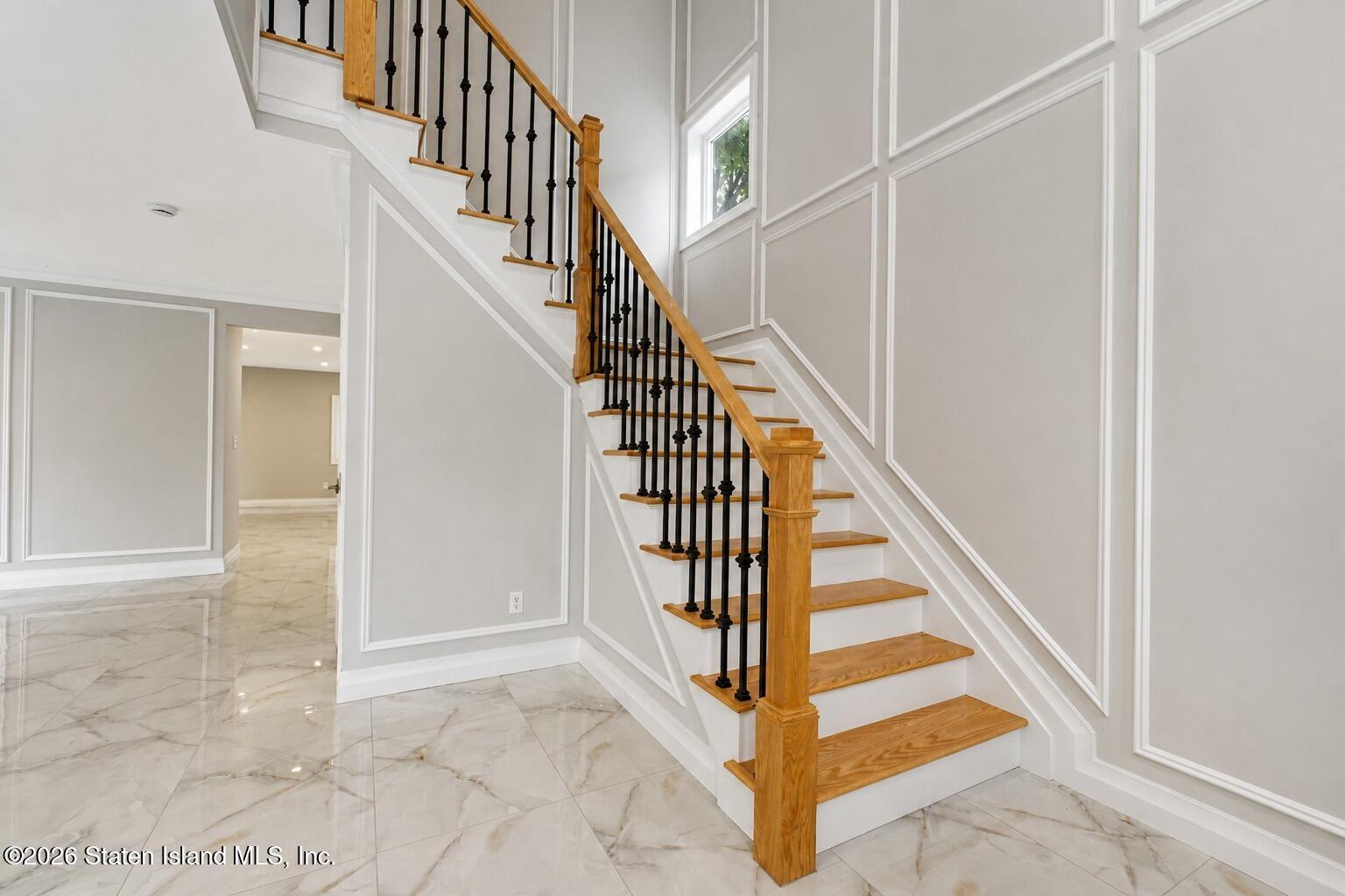 685 Oakland Ave, Staten Island, NY 10310 photo