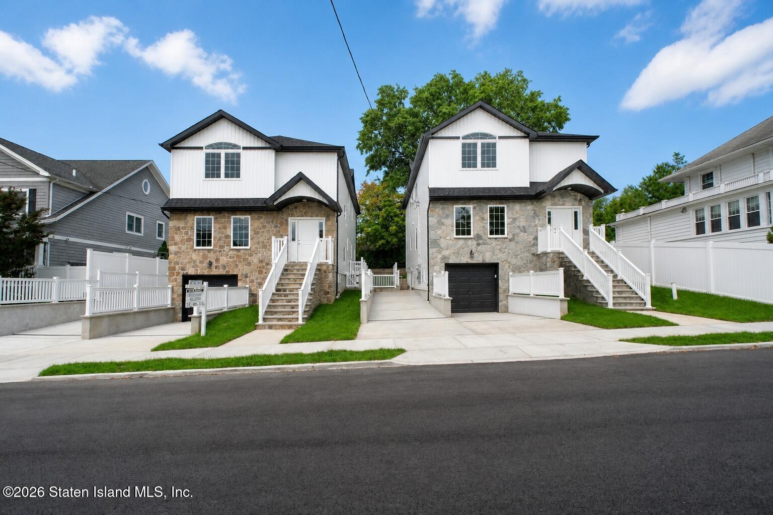 685 Oakland Ave, Staten Island, NY 10310 photo