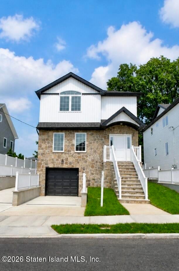 685 Oakland Ave, Staten Island, NY 10310