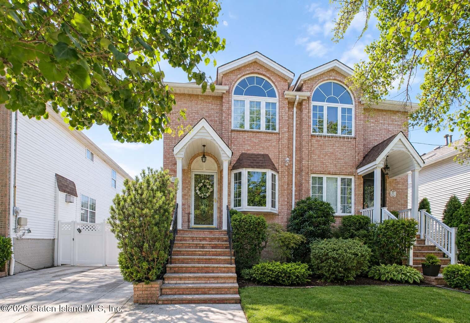 168 Shiel Ave, Staten Island, NY 10309