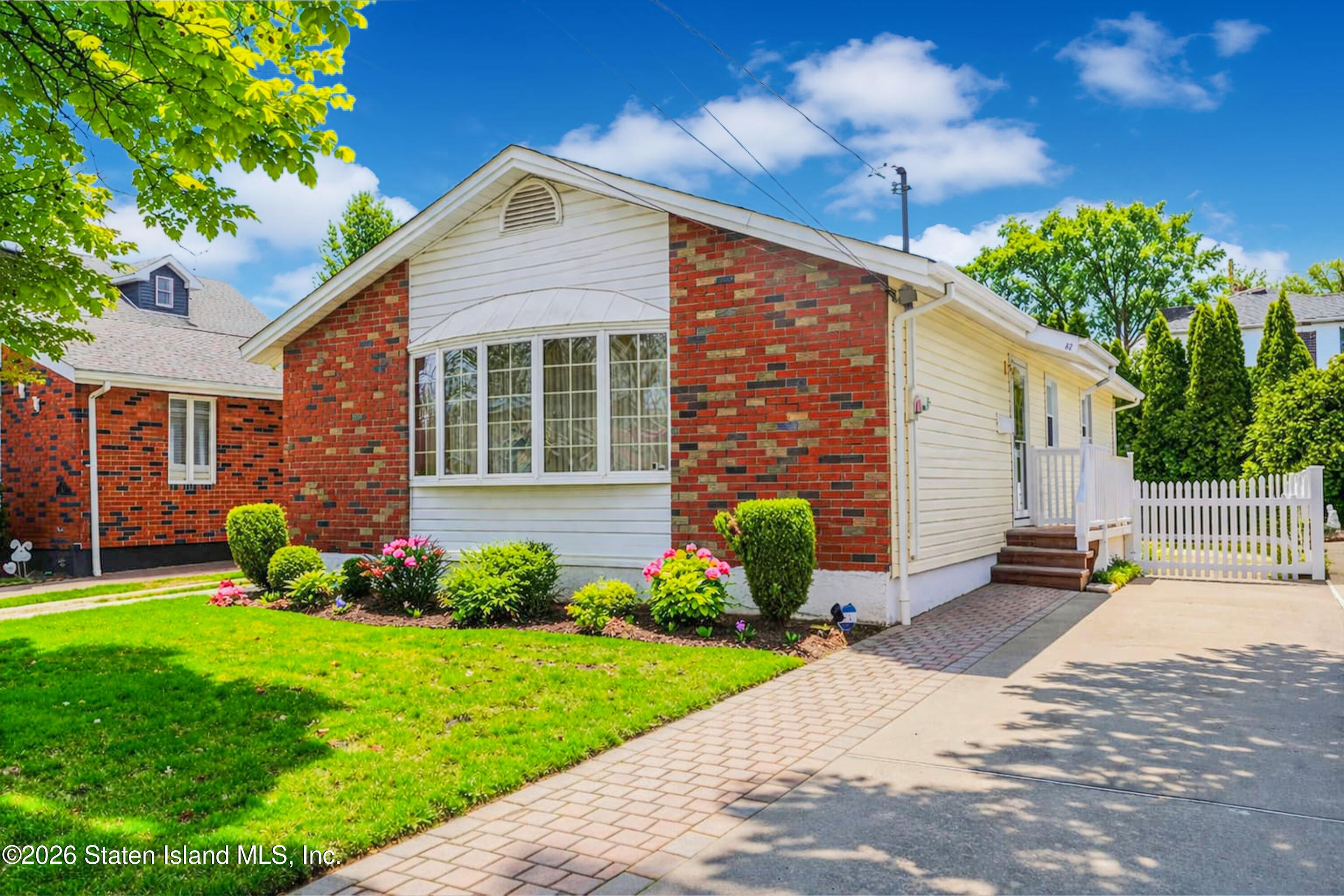 82 Penn Ave, Staten Island, NY 10306 photo