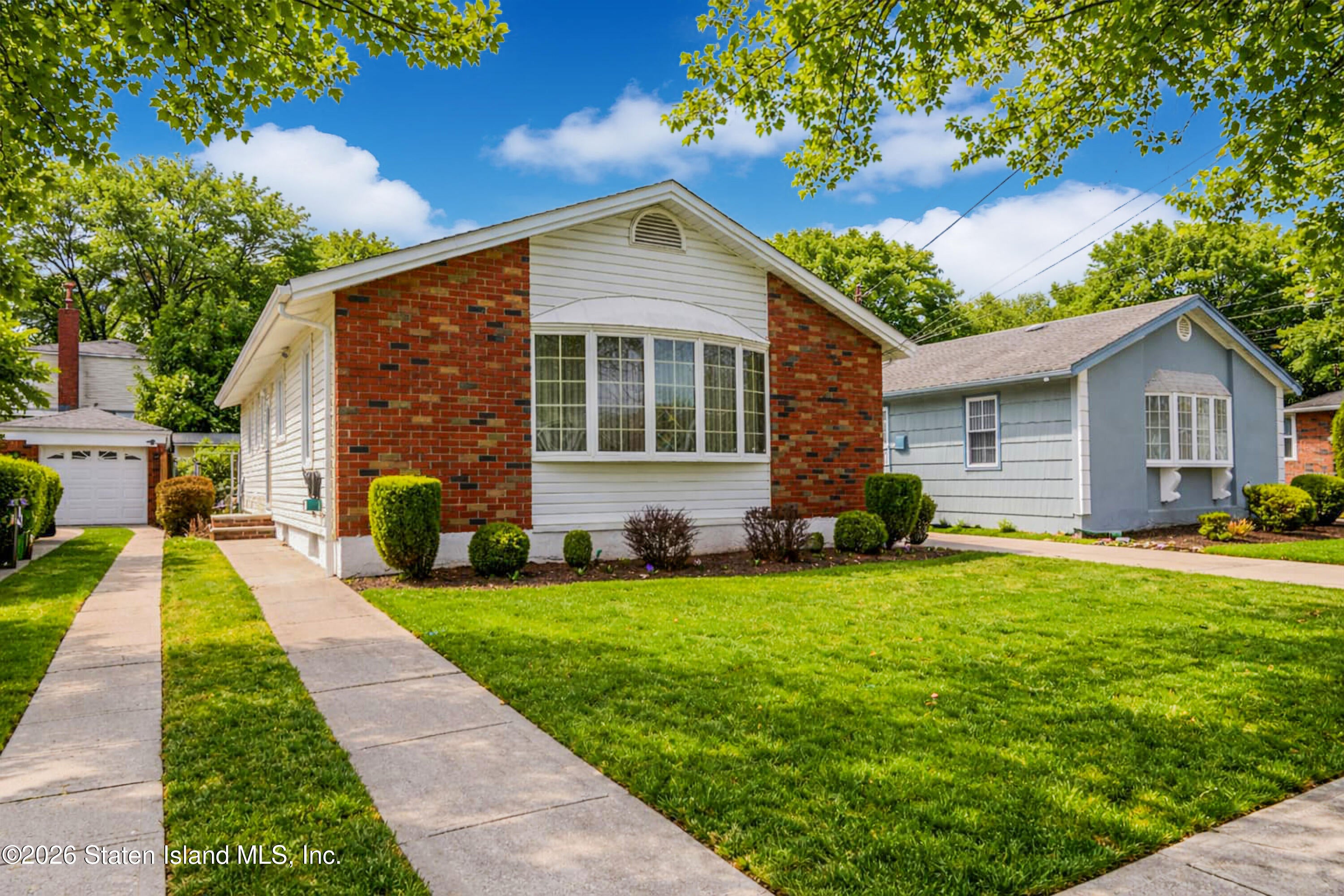 82 Penn Ave, Staten Island, NY 10306 photo