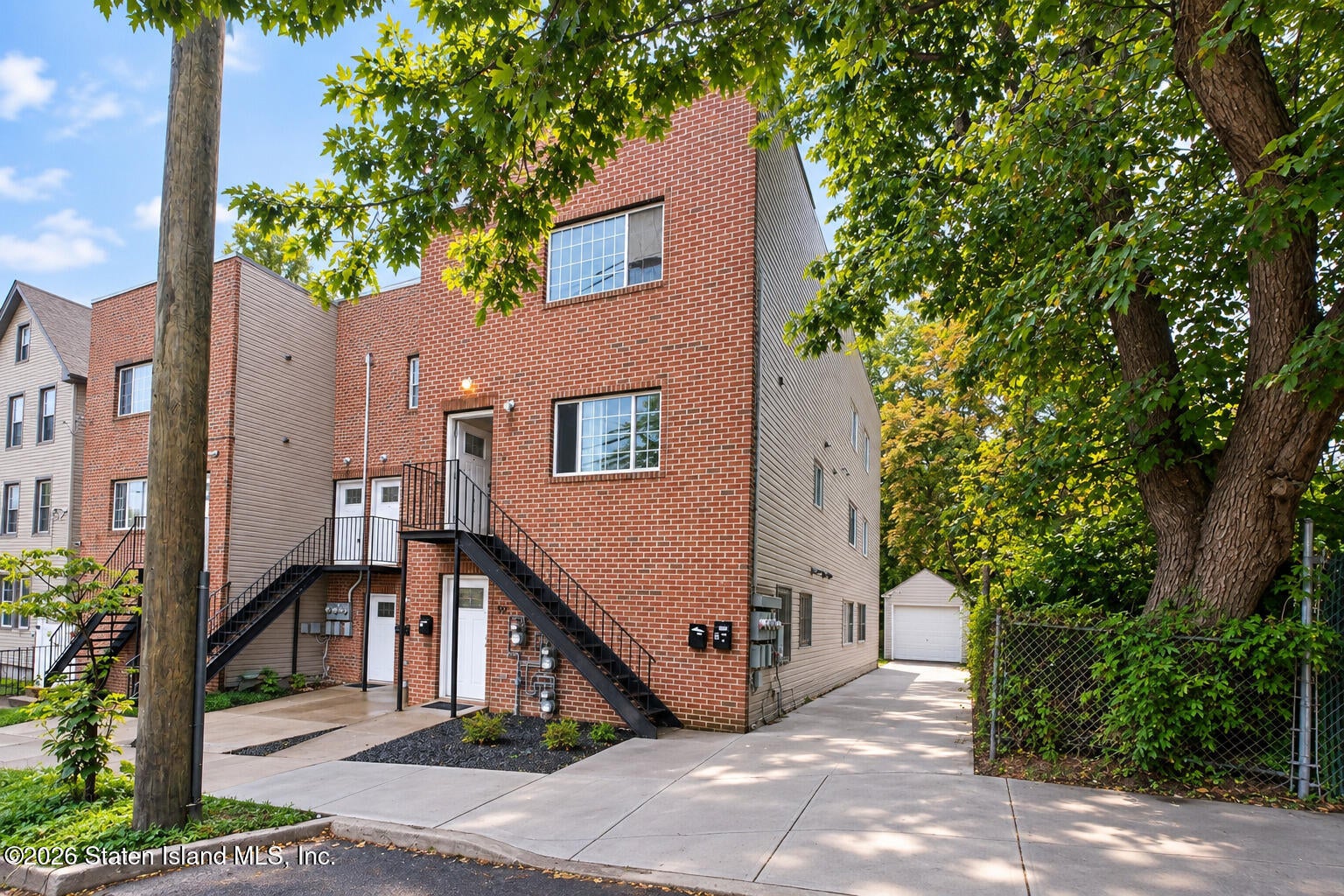 90 Layton Ave, Staten Island, NY 10301 photo