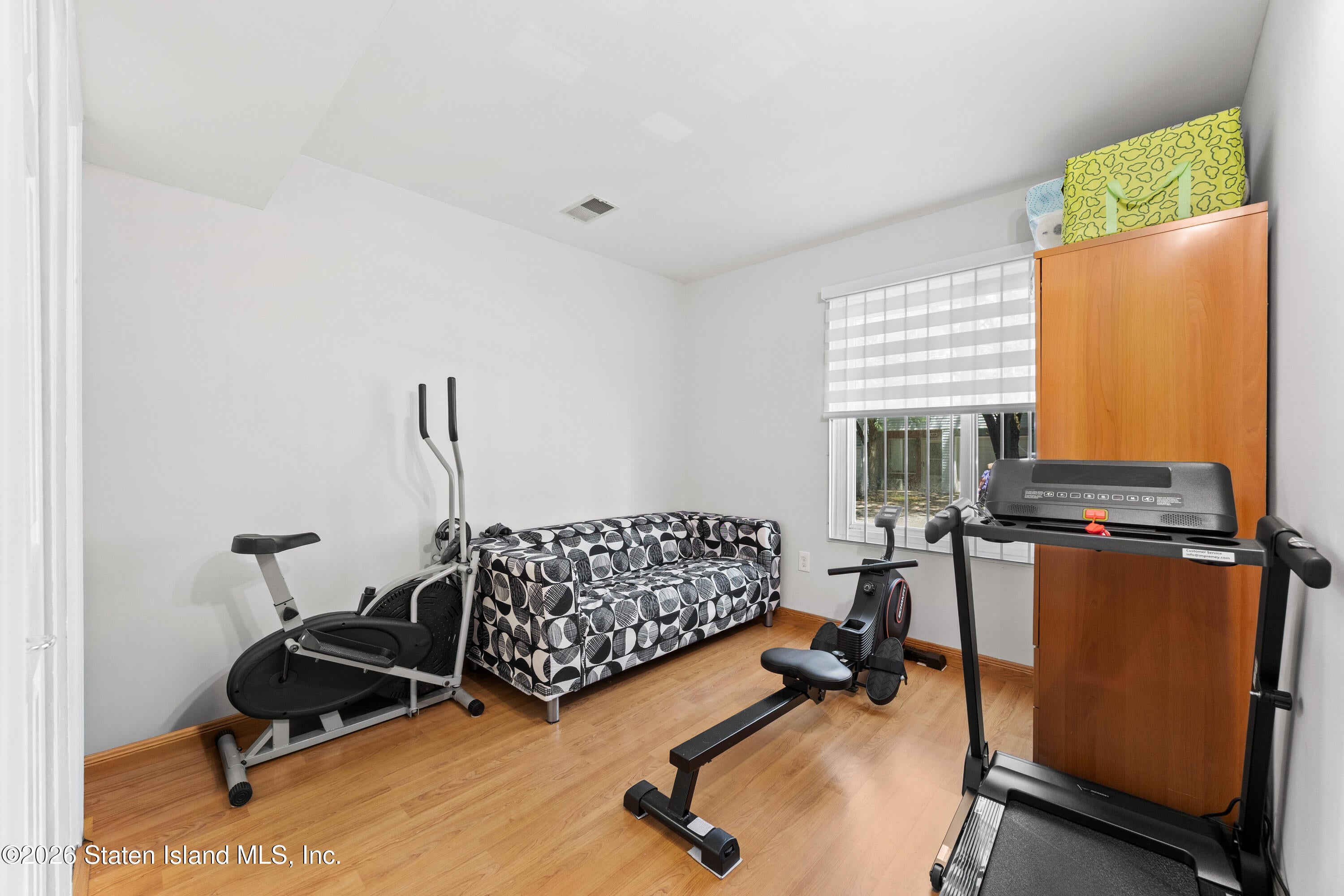 624 Ilyssa Way, Staten Island, NY 10312 photo