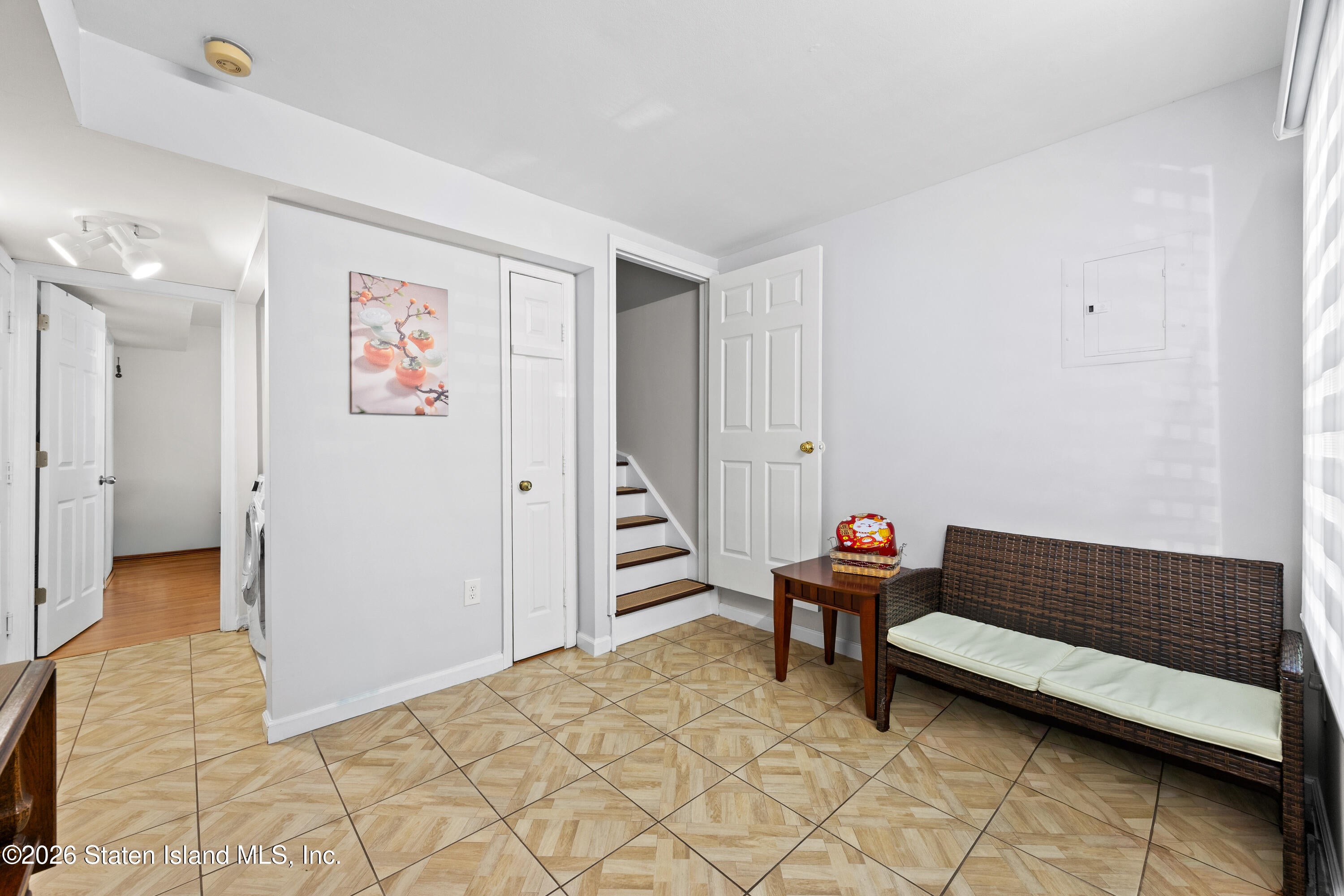 624 Ilyssa Way, Staten Island, NY 10312 photo