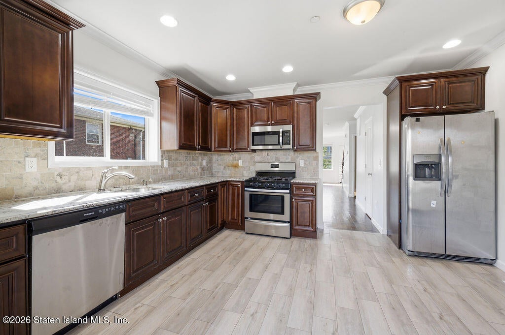 469 Oder Ave, Staten Island, NY 10304 photo