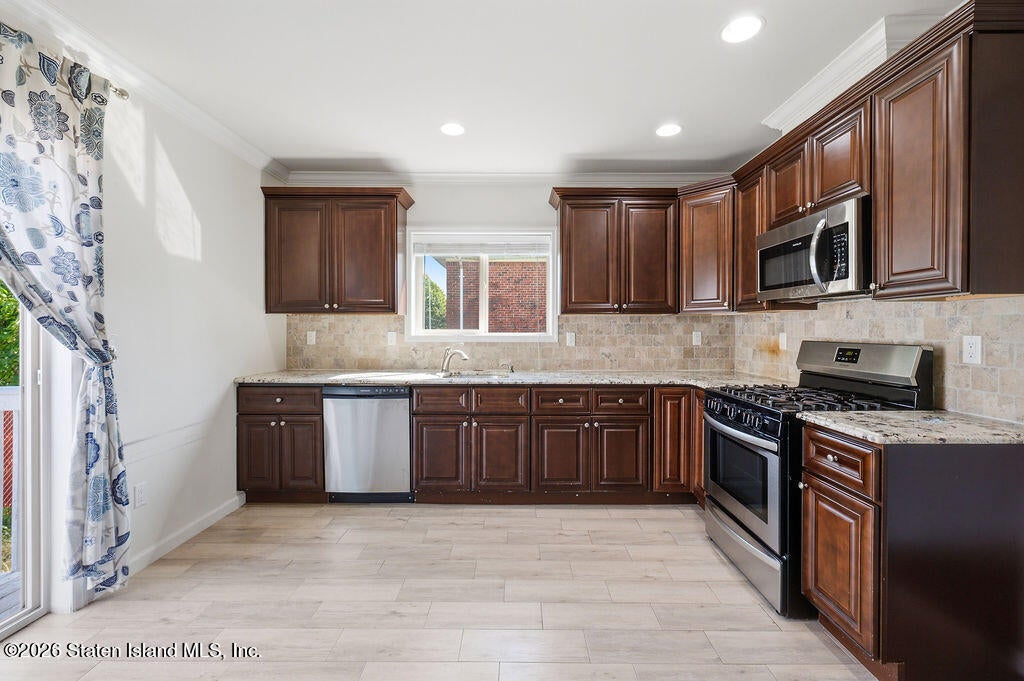 469 Oder Ave, Staten Island, NY 10304 photo