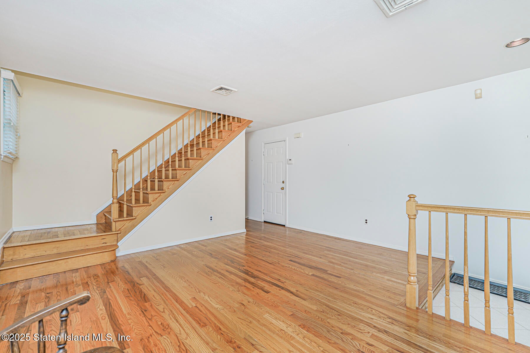 39 Selkirk St, Staten Island, NY 10309 photo