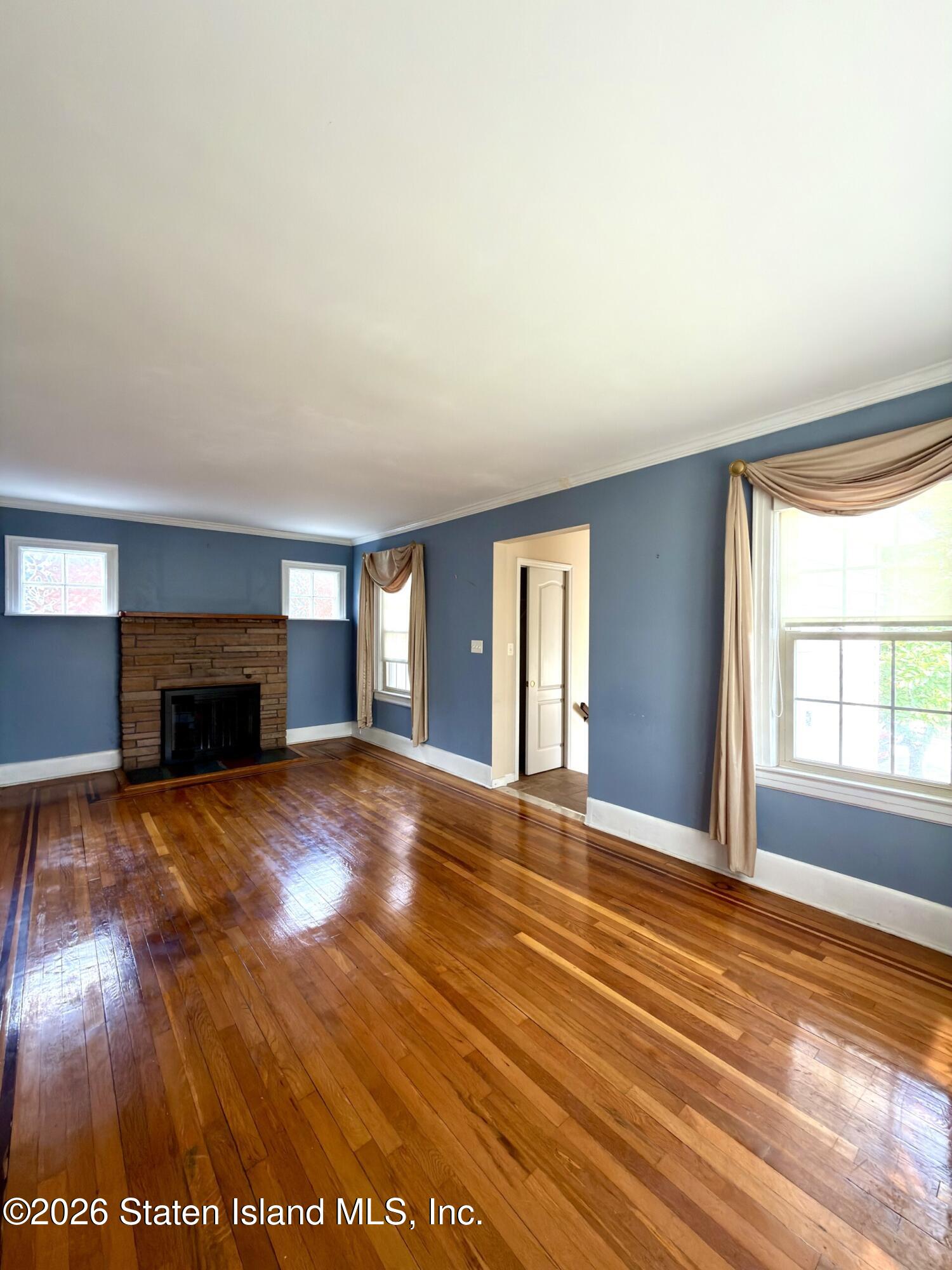 66 Holly St, Staten Island, NY 10304 photo