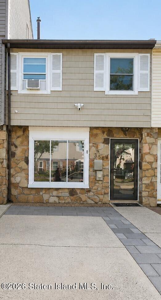 358 Tanglewood Dr, Staten Island, NY 10308 photo