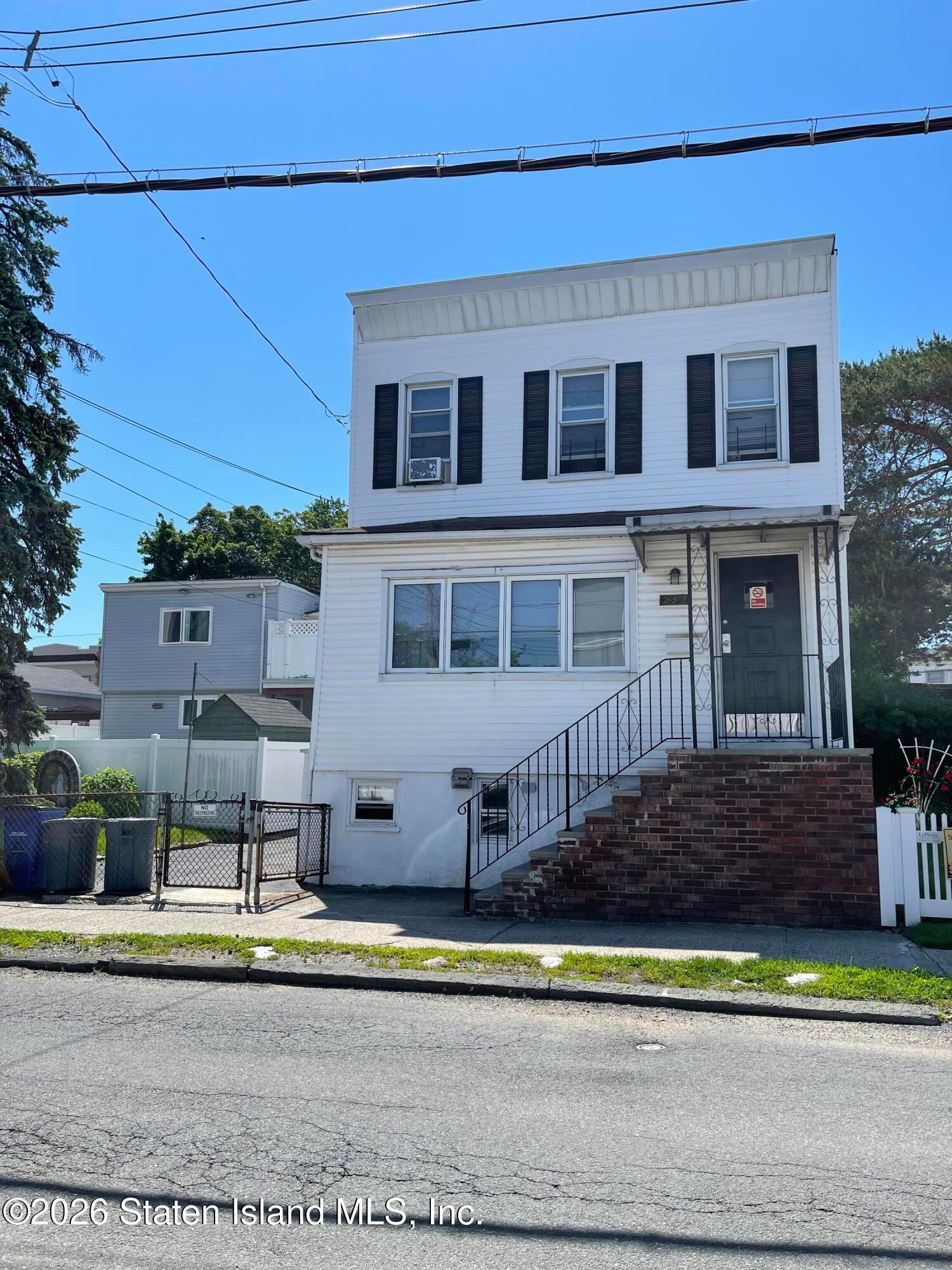 252 Saint Marys Ave, Staten Island, NY 10305