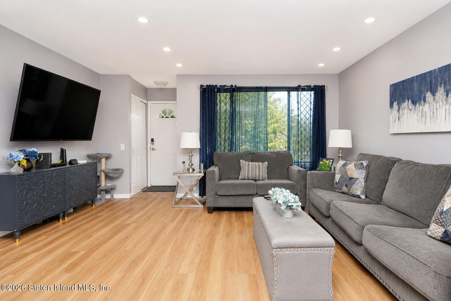 60 Stone Ln, Staten Island, NY 10314 photo