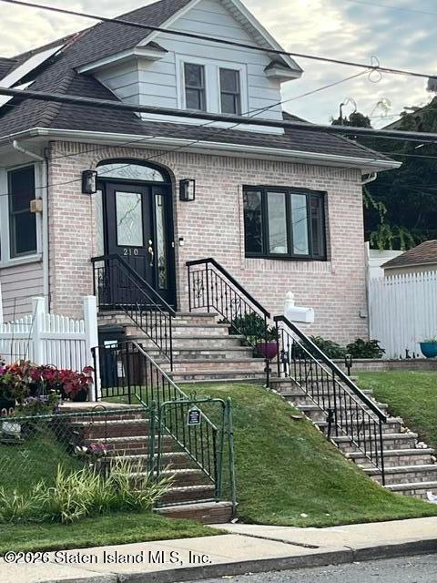 210 Watchogue Rd, Staten Island, NY 10314 photo