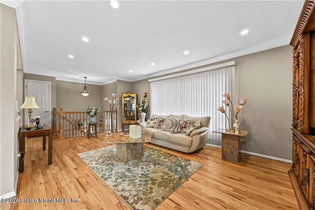 777 Lamont Ave, Staten Island, NY 10312 photo