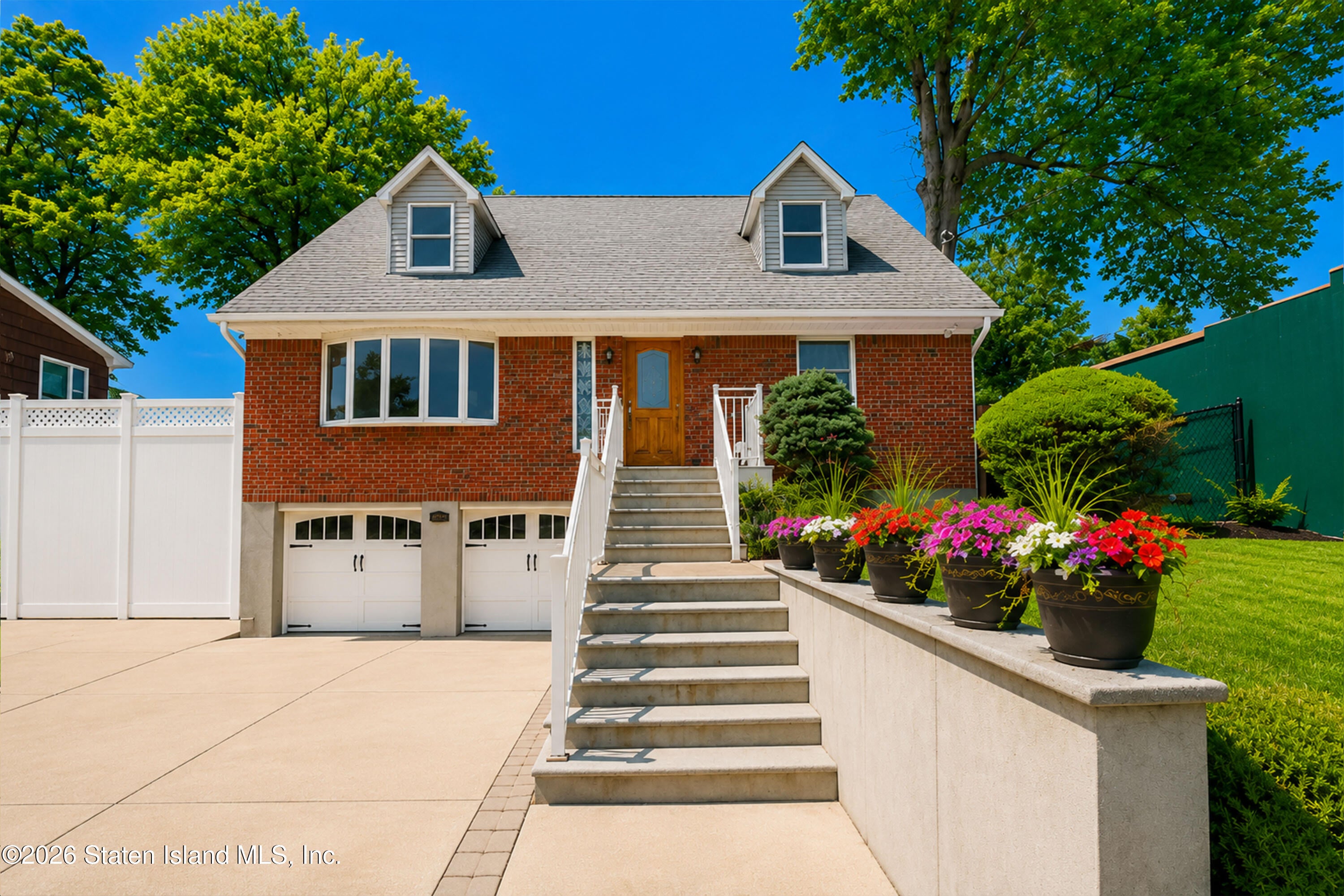 163 Bennett Ave, Staten Island, NY 10312