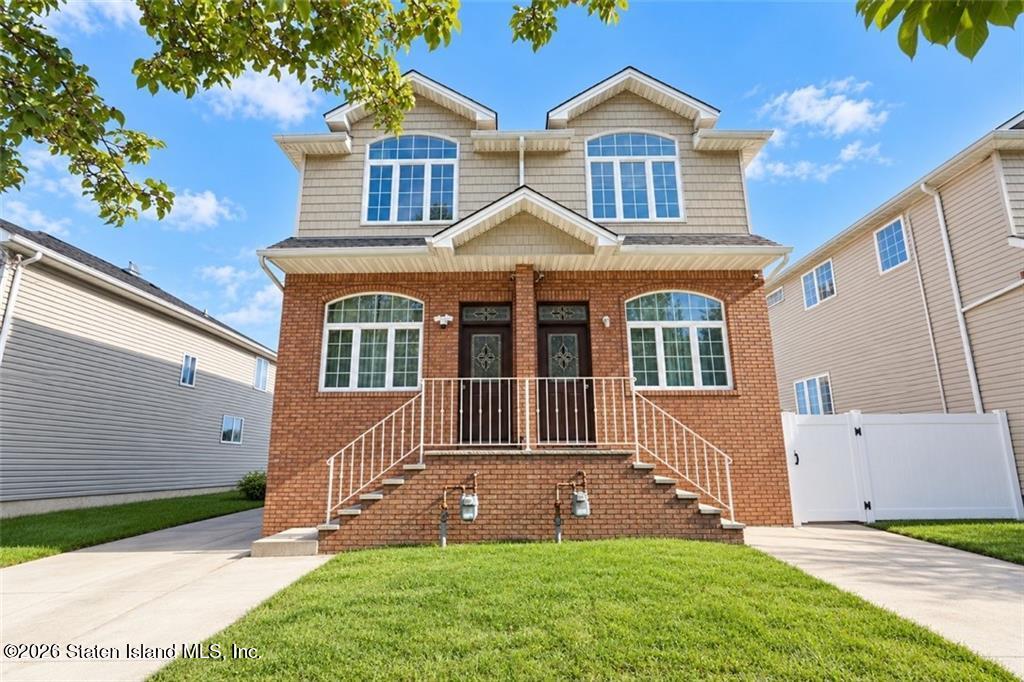 804 Richmond Rd, Staten Island, NY 10304