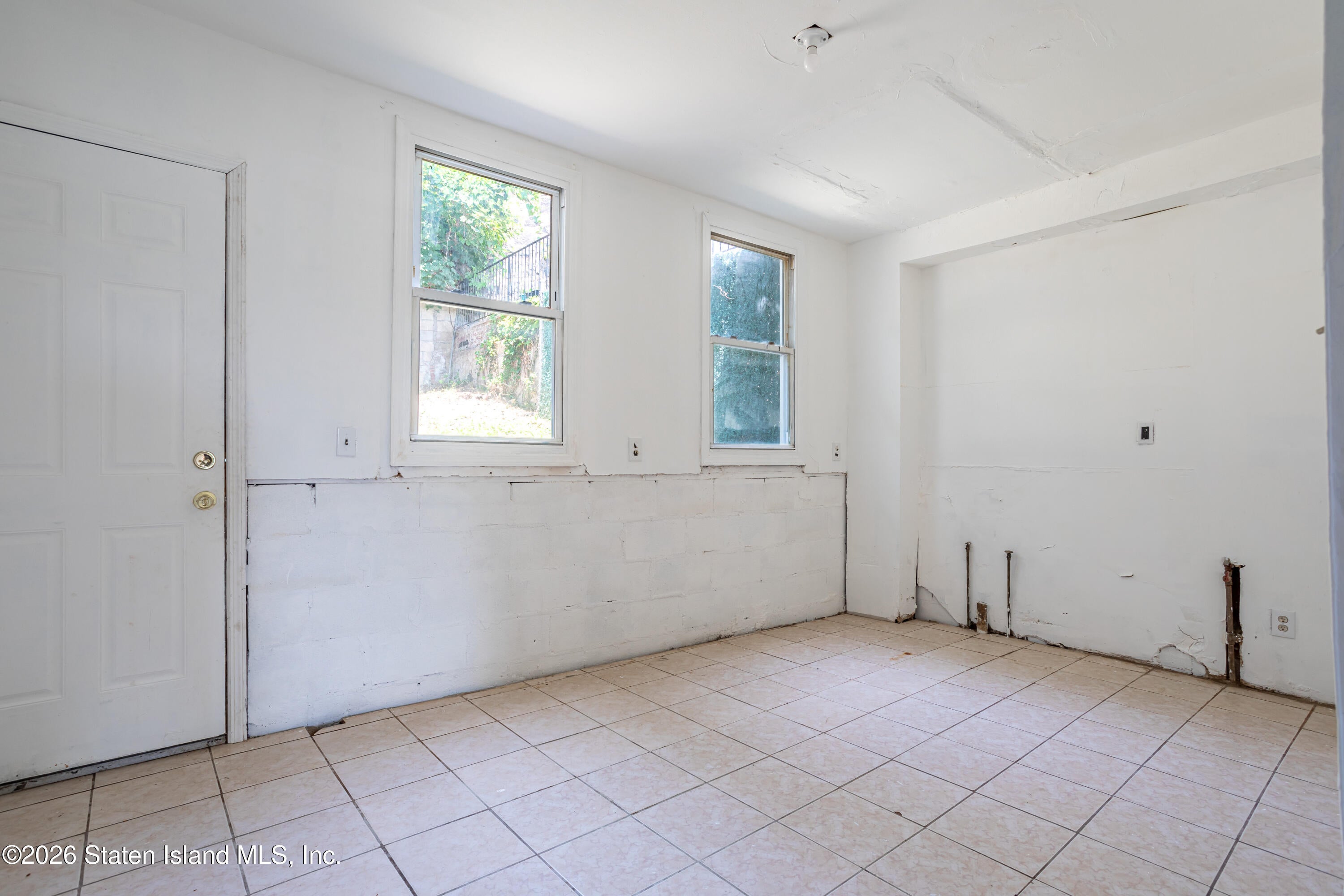 22 Grove St, Staten Island, NY 10304 photo