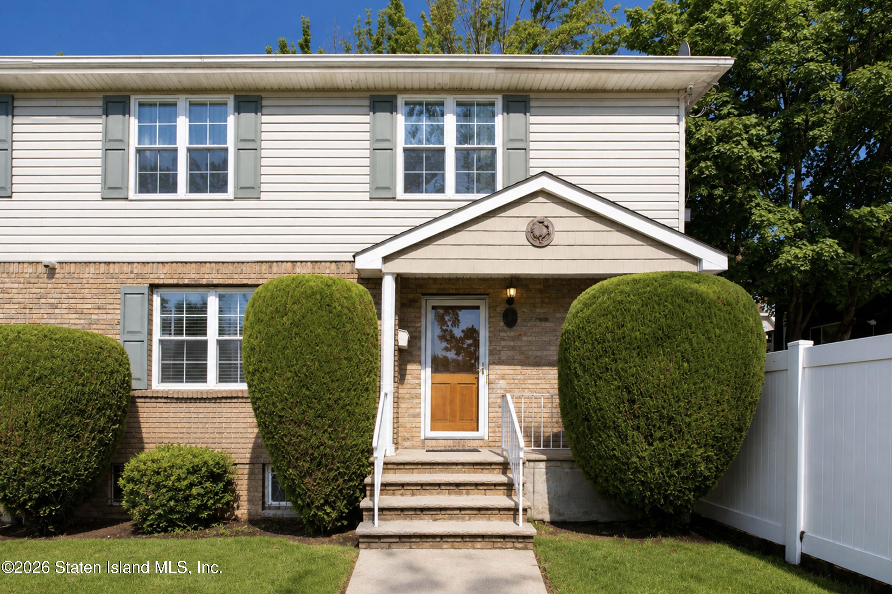 41 Driggs St, Staten Island, NY 10308