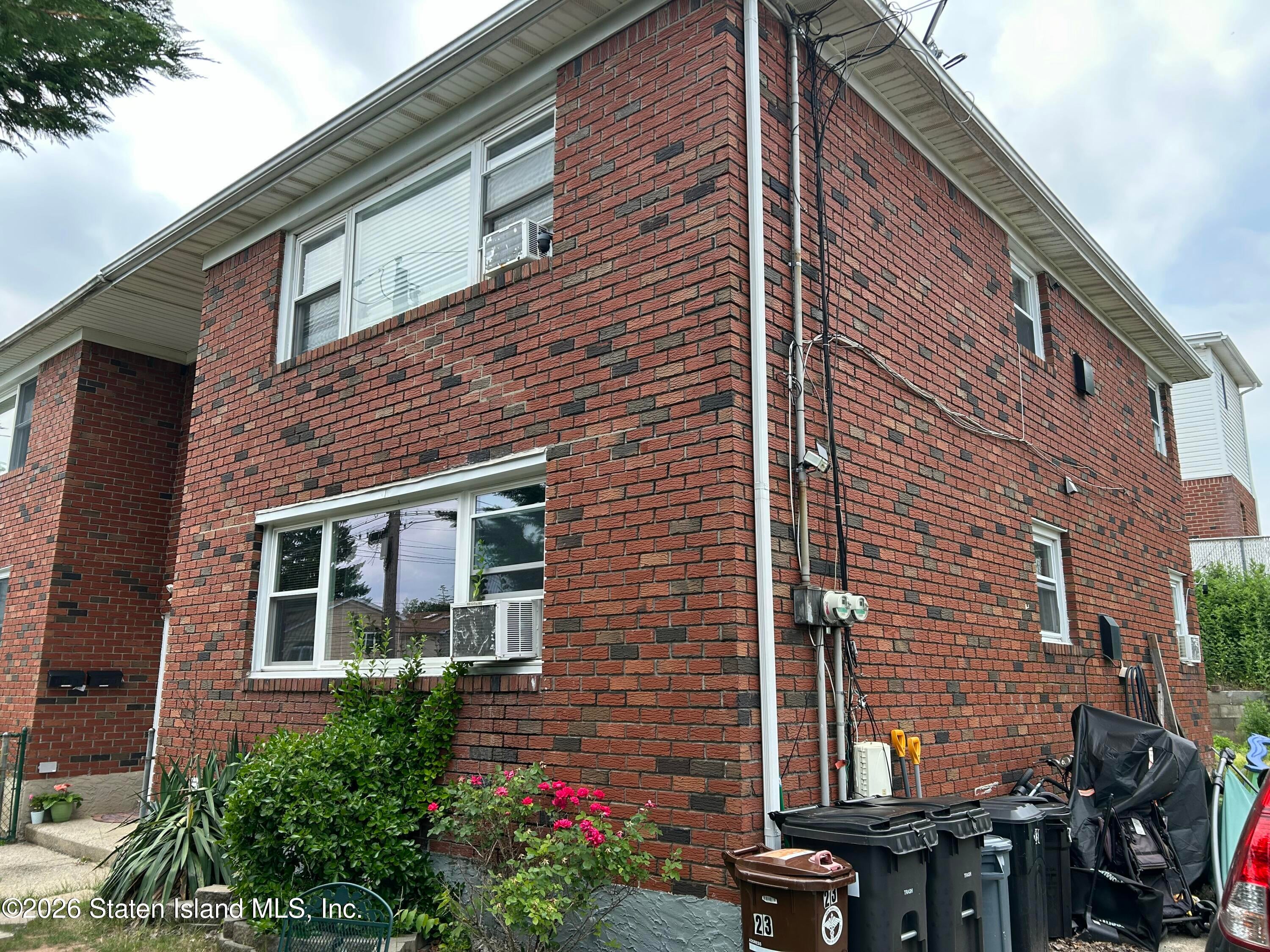 23 Twombly Ave, Staten Island, NY 10306 photo