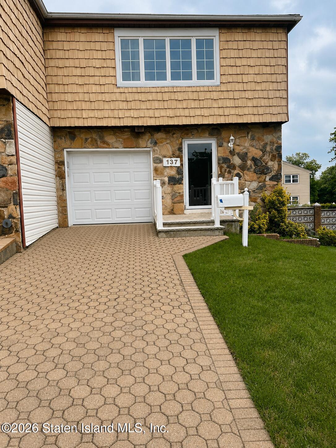 137 Serrell Ave, Staten Island, NY 10312