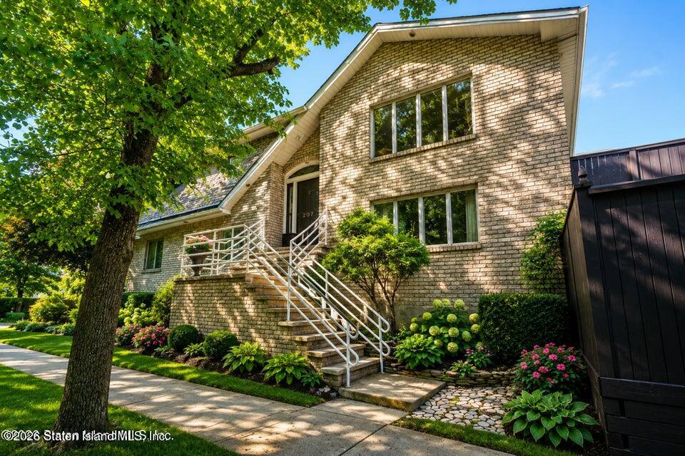 207 Eylandt St, Staten Island, NY 10312
