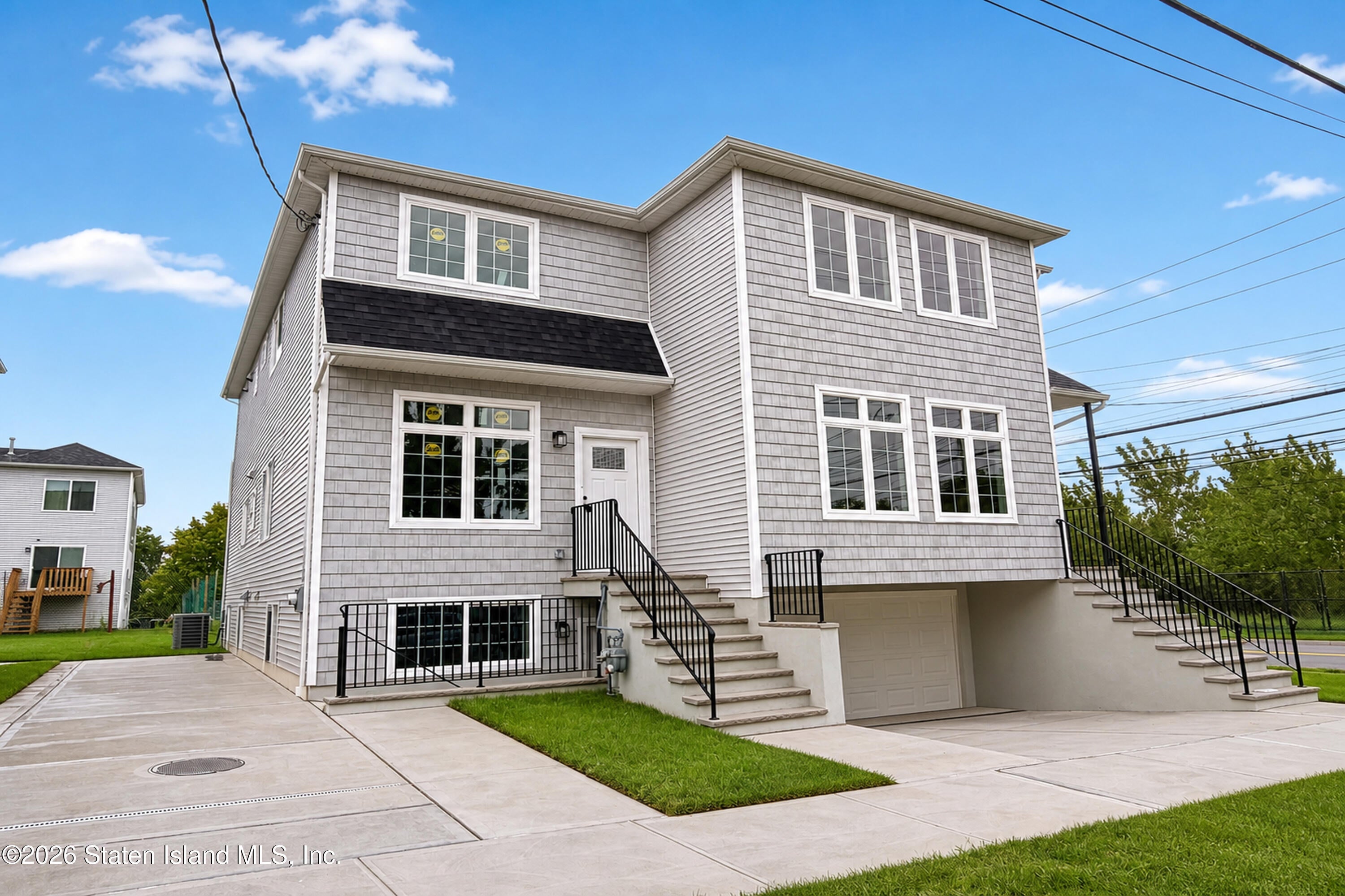 490 Doane Ave, Staten Island, NY 10308