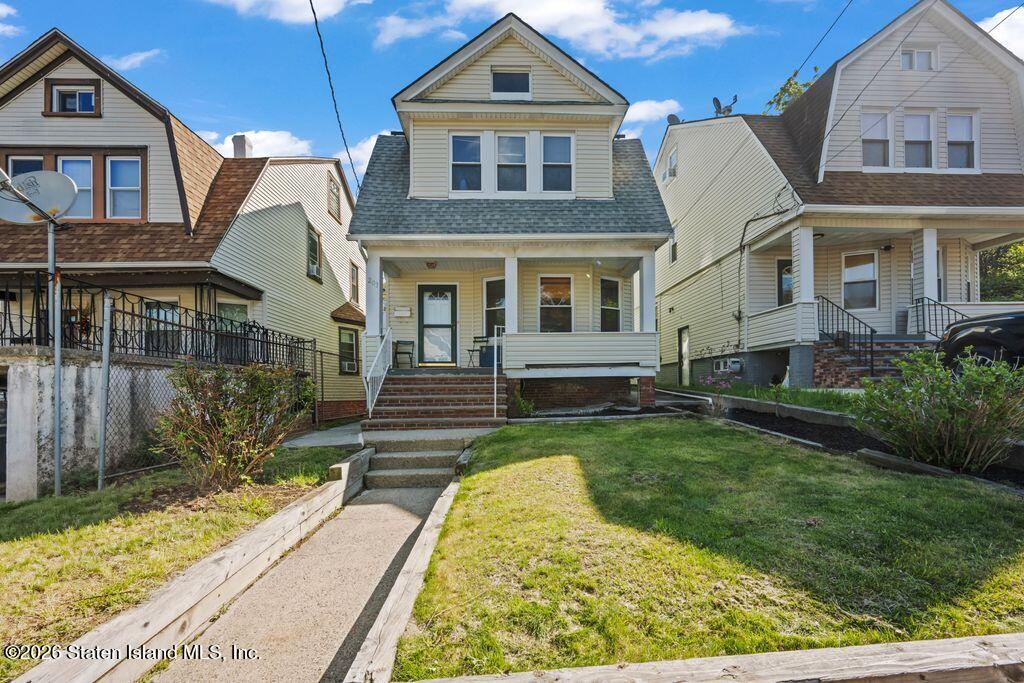 203 Beechwood Ave, Staten Island, NY 10301