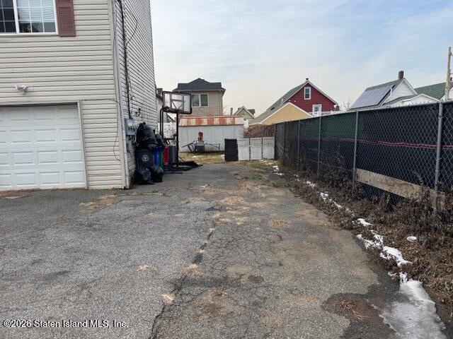68 Van Pelt Ave, Staten Island, NY 10303 photo