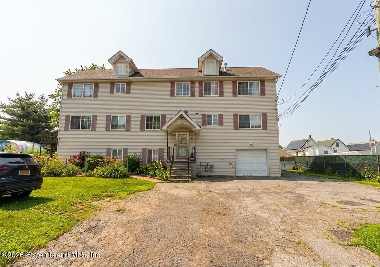 68 Van Pelt Ave, Staten Island, NY 10303