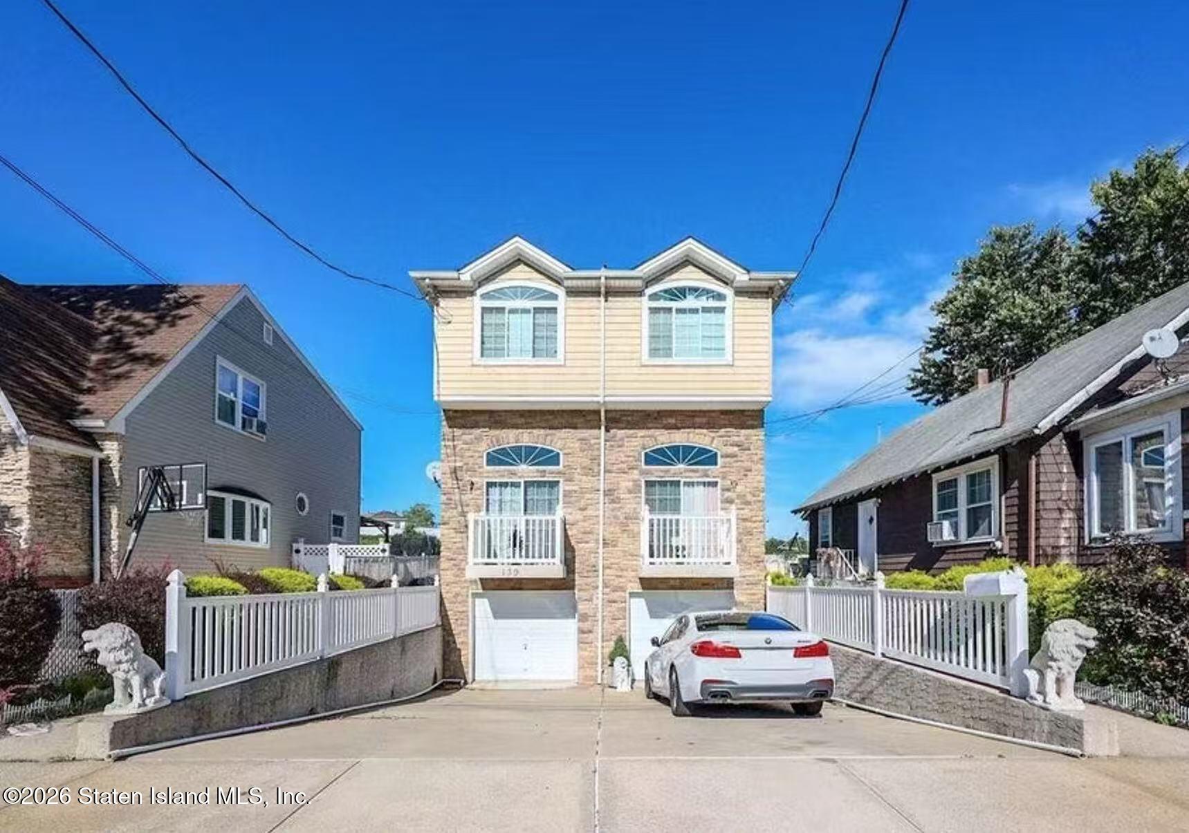 139 Whitman Ave, Staten Island, NY 10308