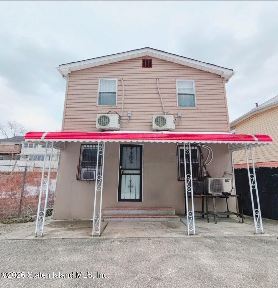 11 Sunnymeade Vlg, Staten Island, NY 10305