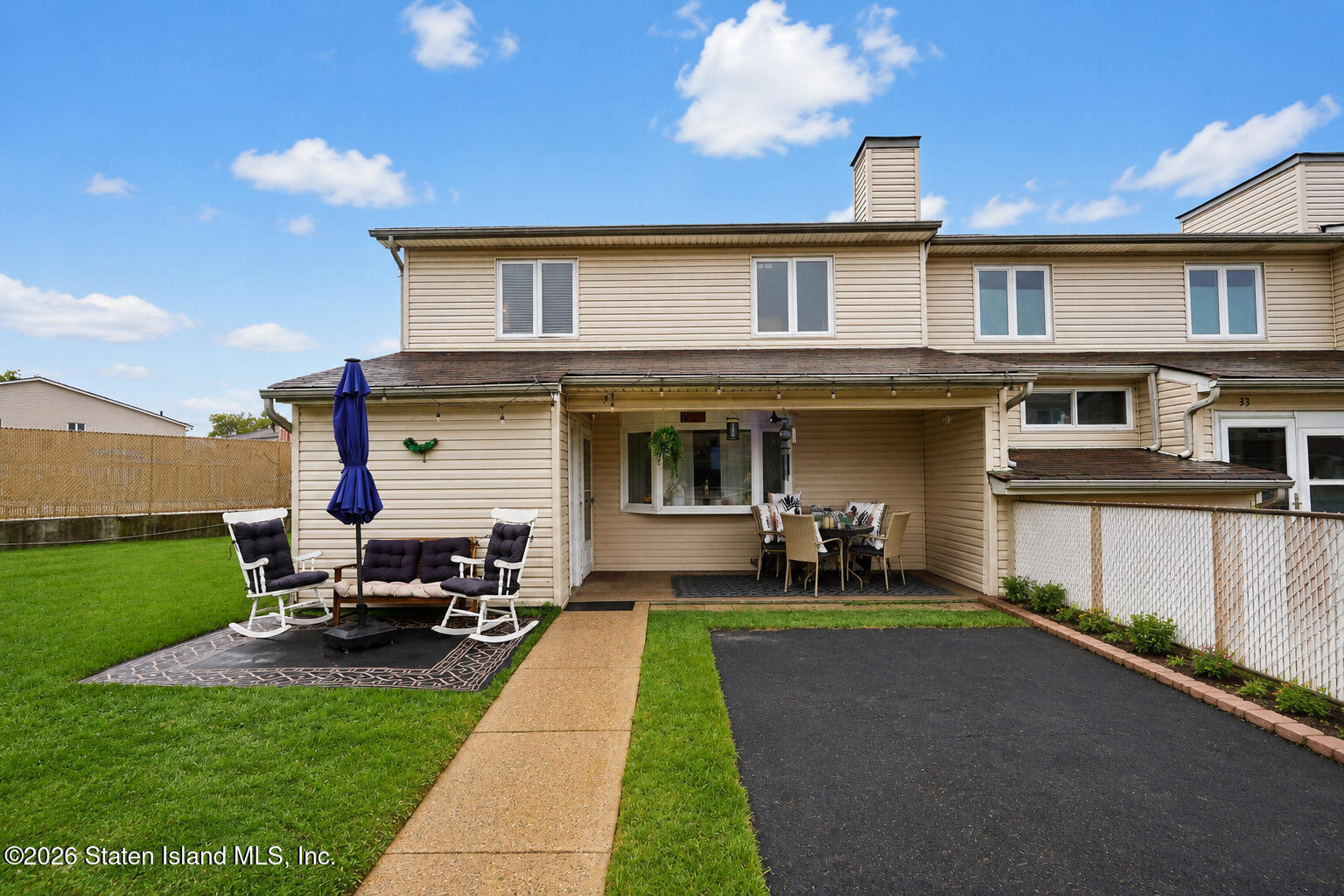 31 Regis Dr, Staten Island, NY 10314
