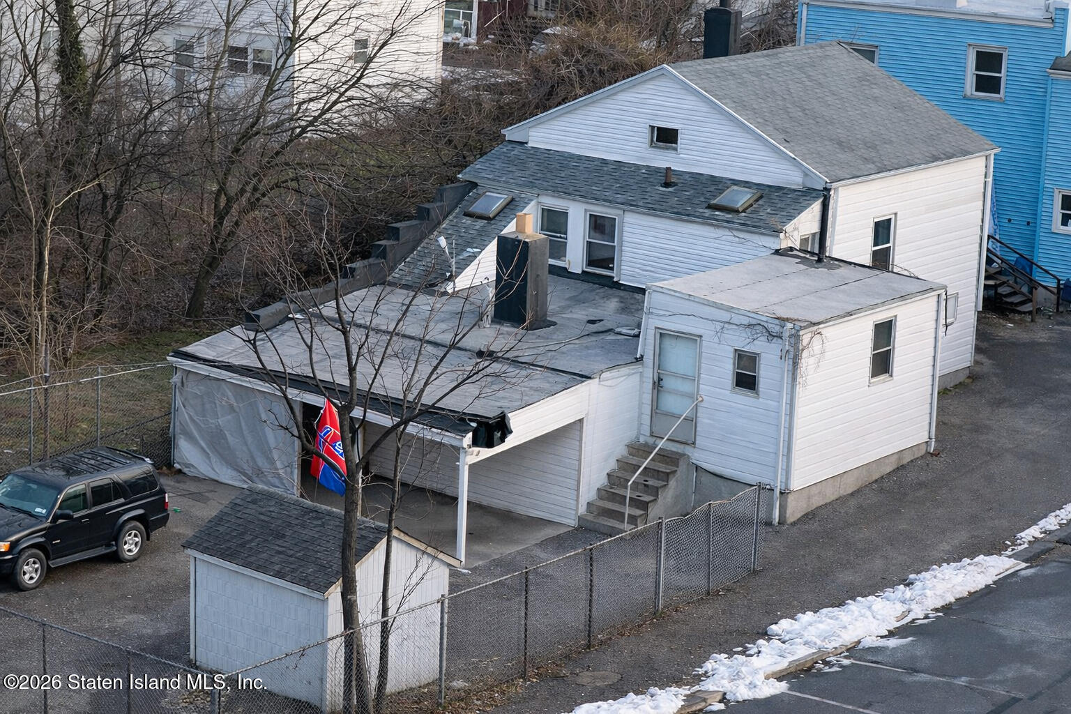 132 Saint Marys Ave, Staten Island, NY 10305