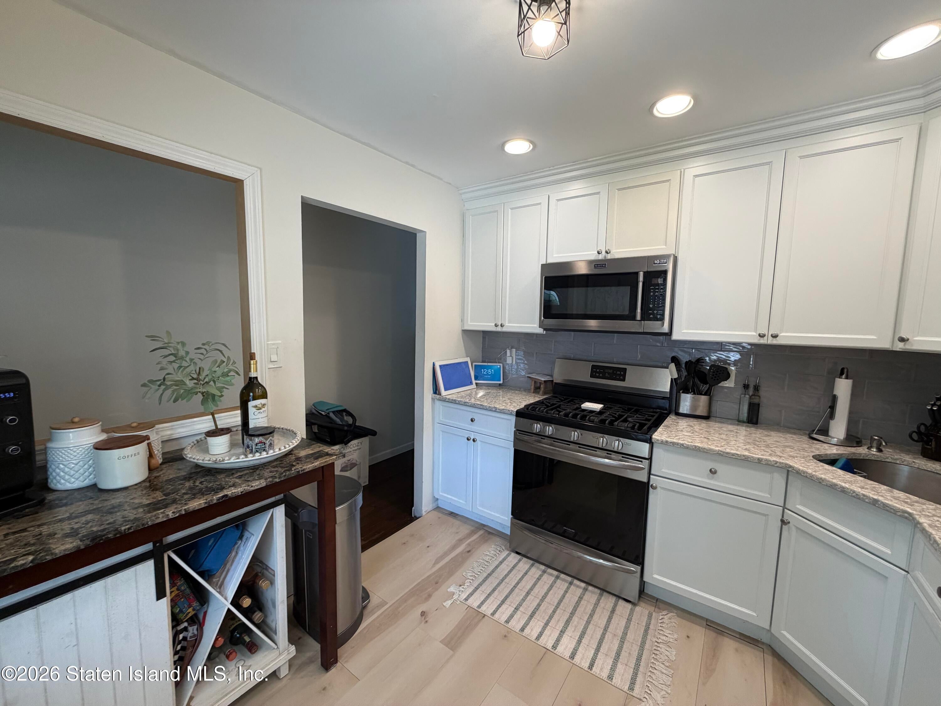 44 Fenway Cir, Staten Island, NY 10308 photo