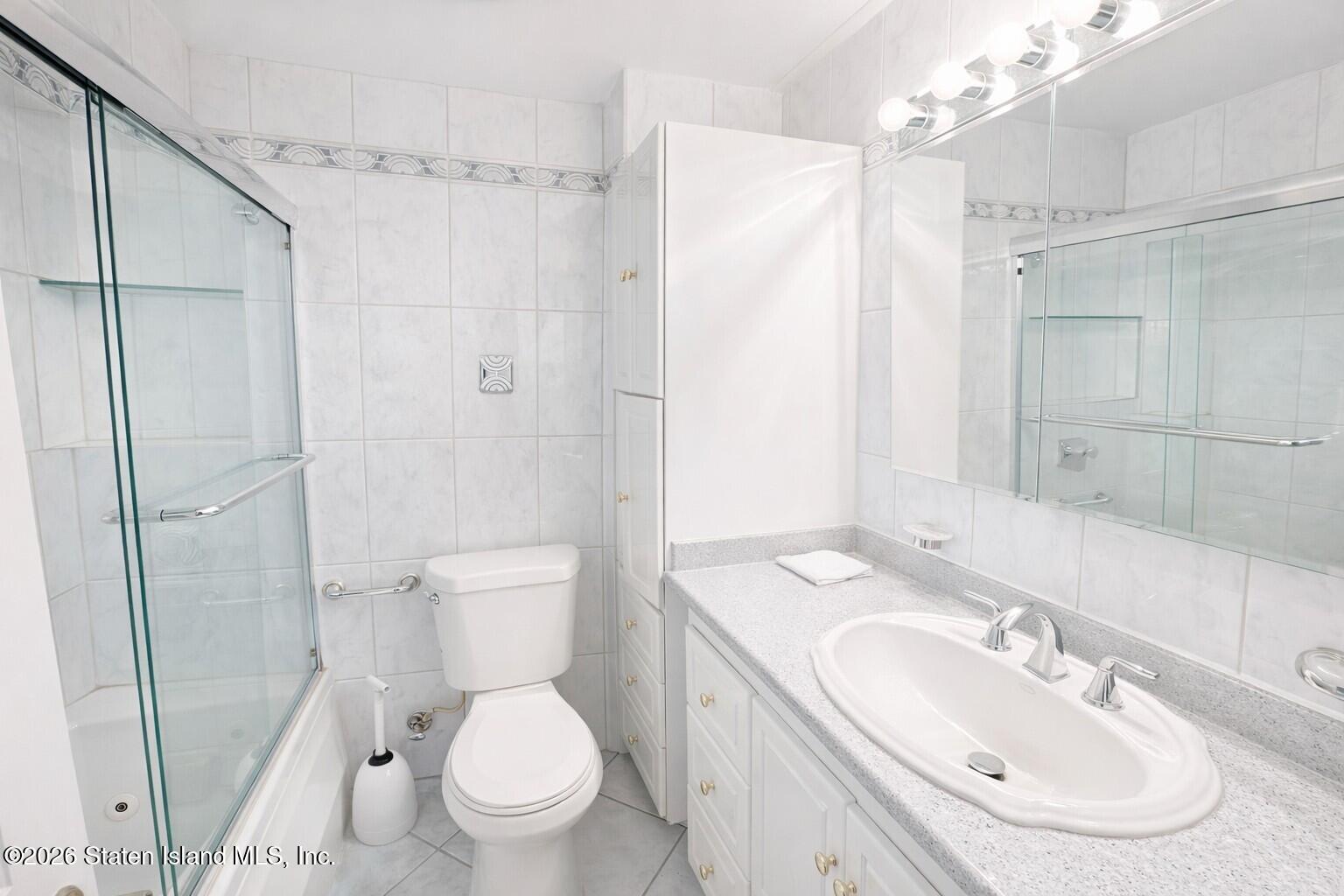 17 Alexander Ave, Staten Island, NY 10312 photo