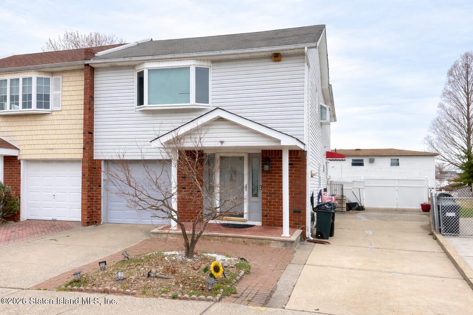 17 Alexander Ave, Staten Island, NY 10312