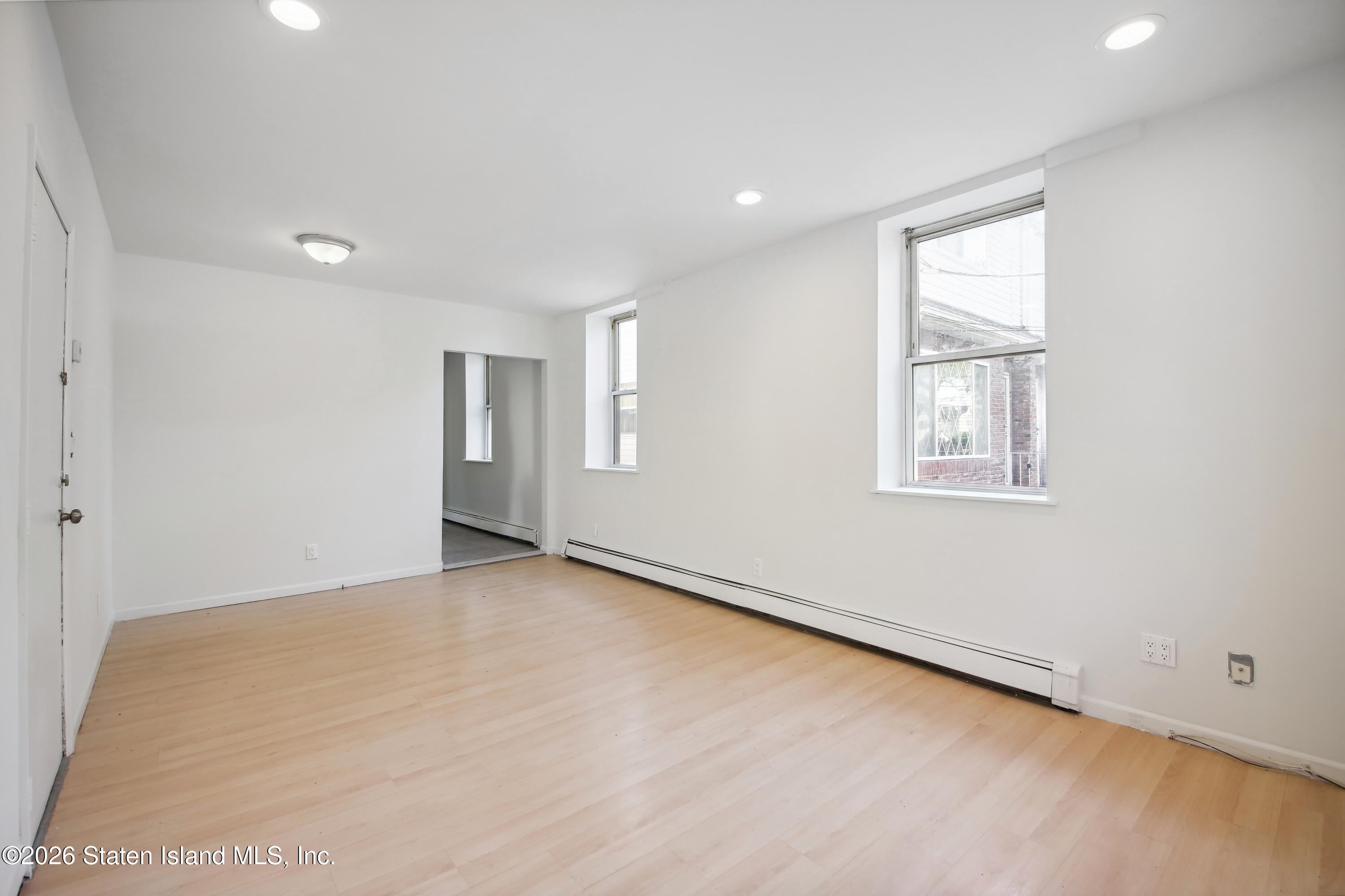 362 Garretson Ave, Staten Island, NY 10305 photo