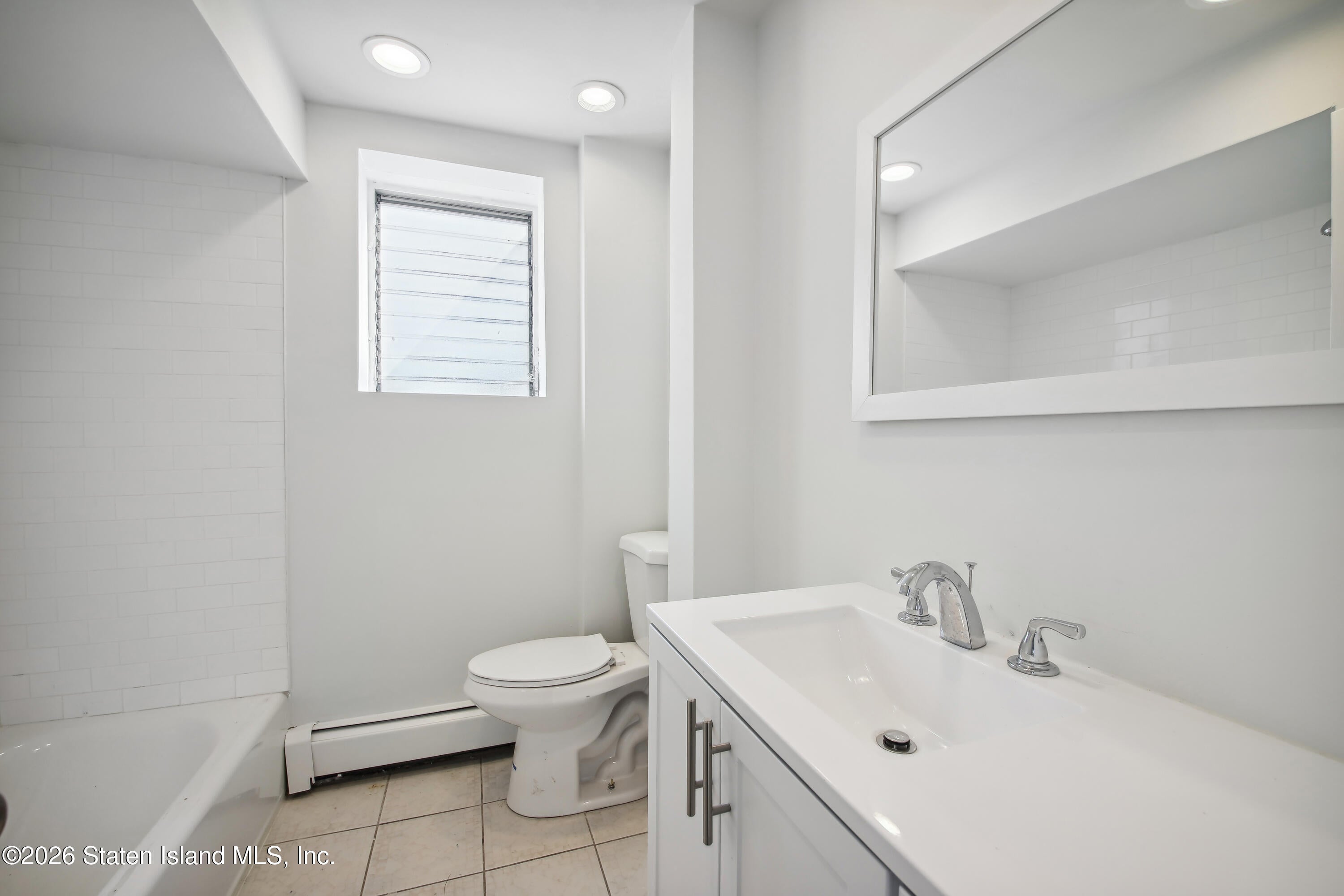 362 Garretson Ave, Staten Island, NY 10305 photo