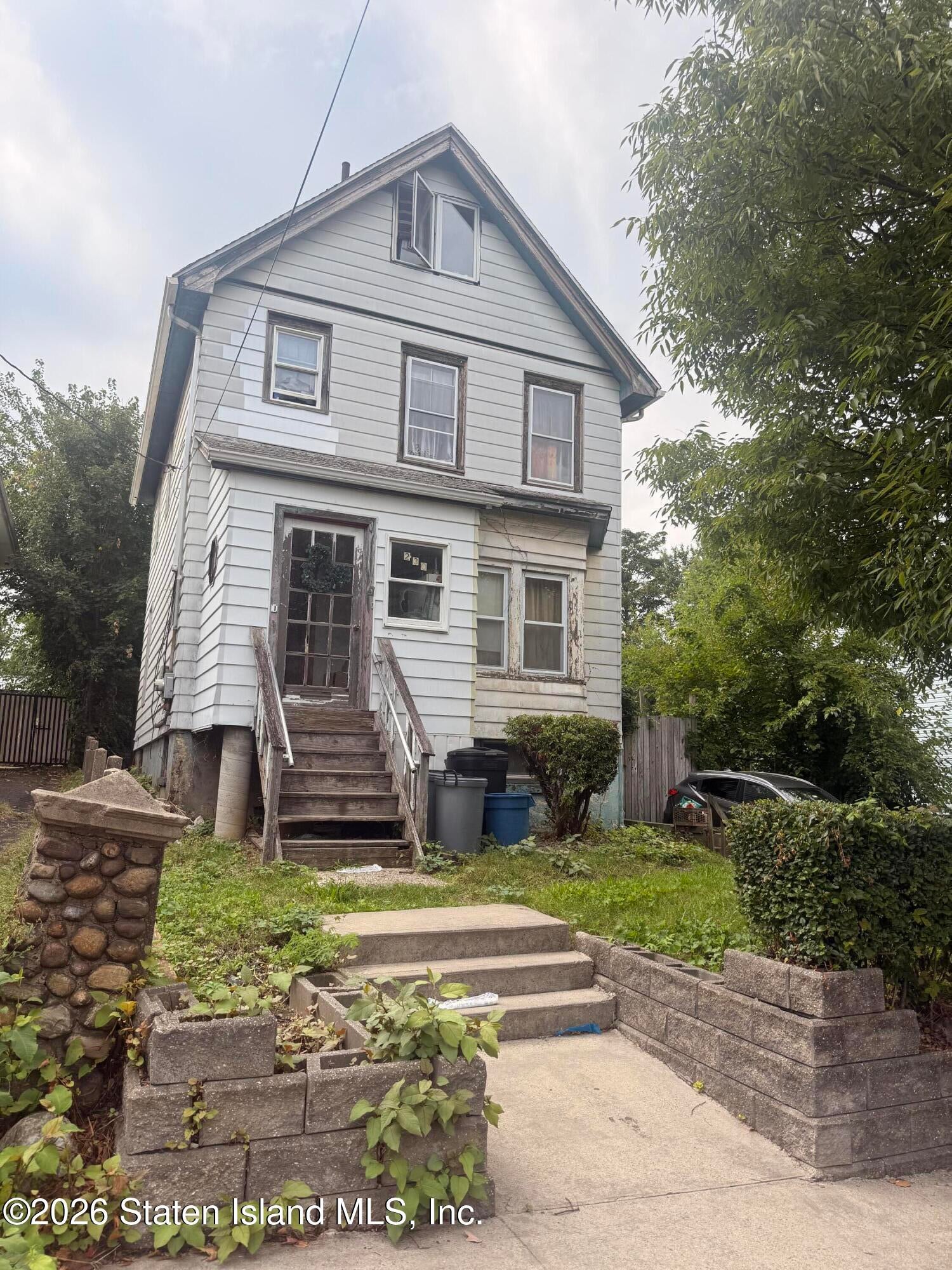 230 Elm St, Staten Island, NY 10310