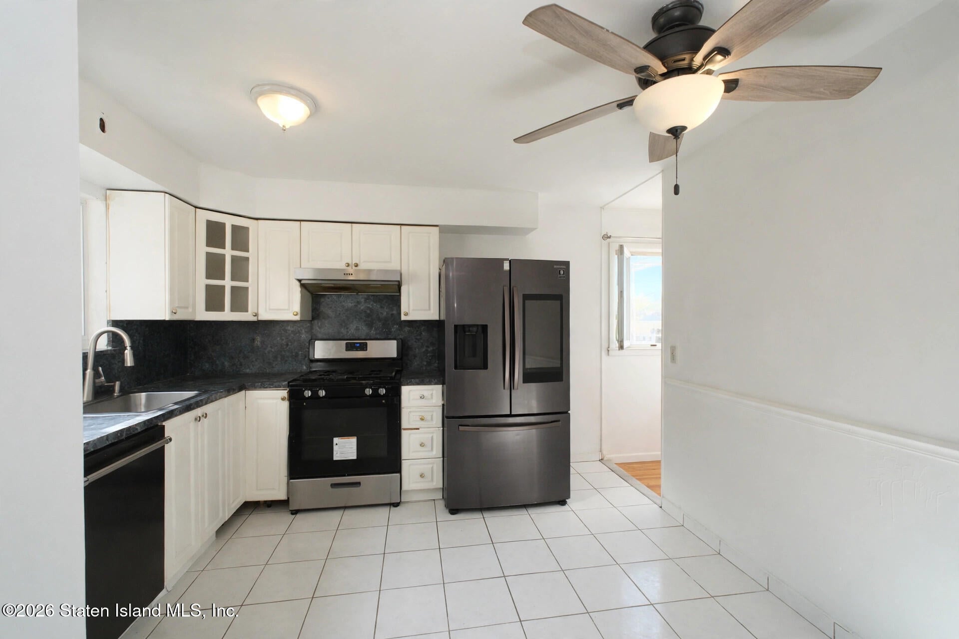 299 Bedford Ave, Staten Island, NY 10306 photo