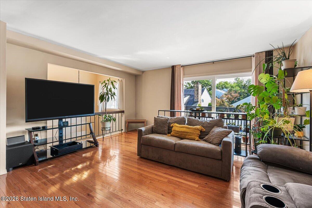 207 Dover Grn, Staten Island, NY 10312 photo