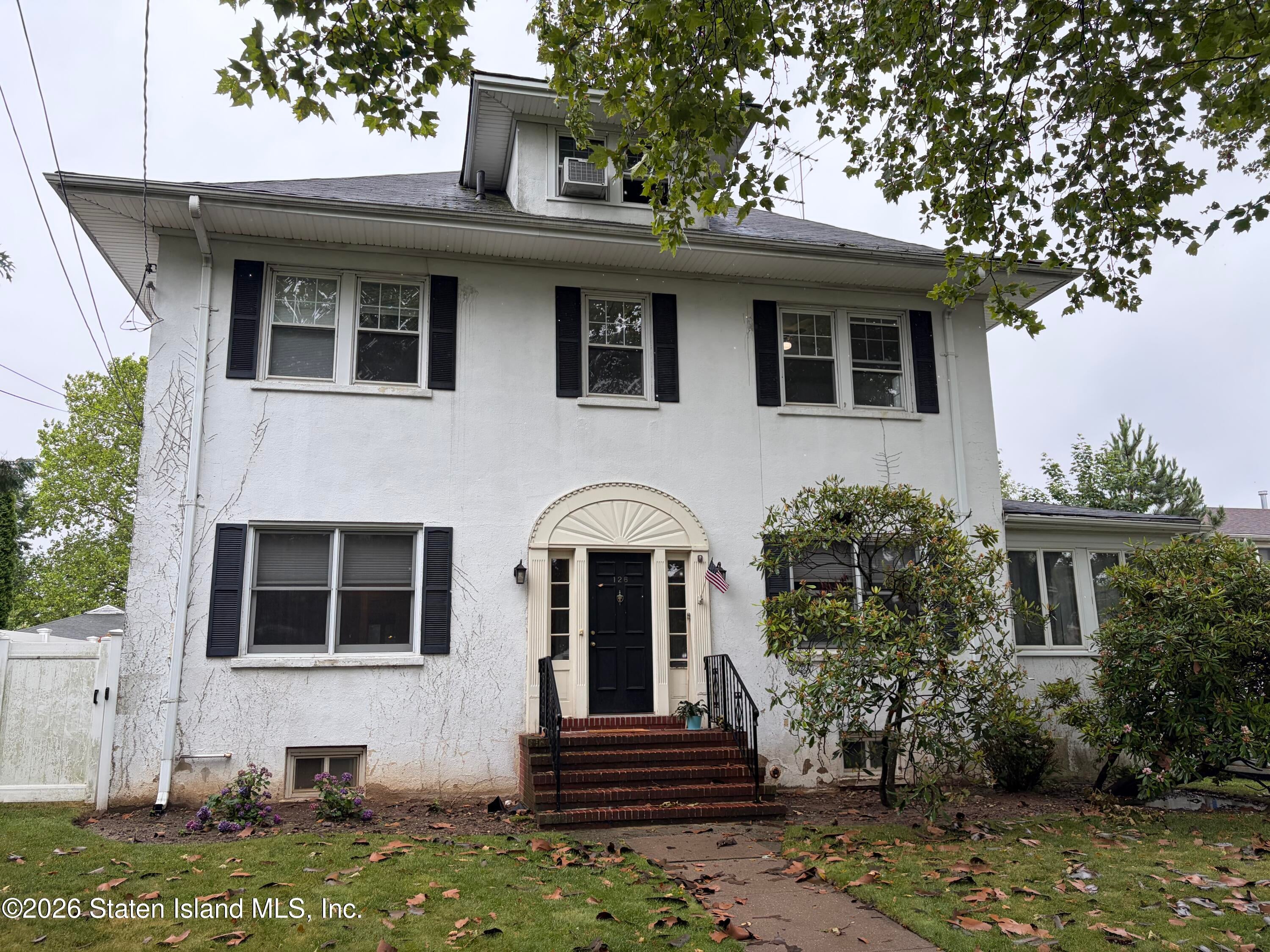 126 8th St, Staten Island, NY 10306 photo