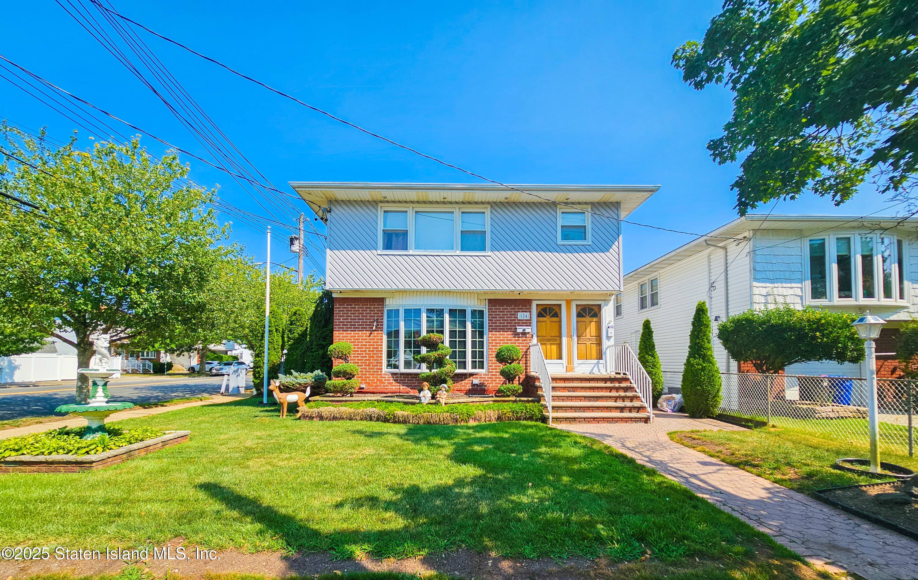 124 Manila Ave, Staten Island, NY 10306