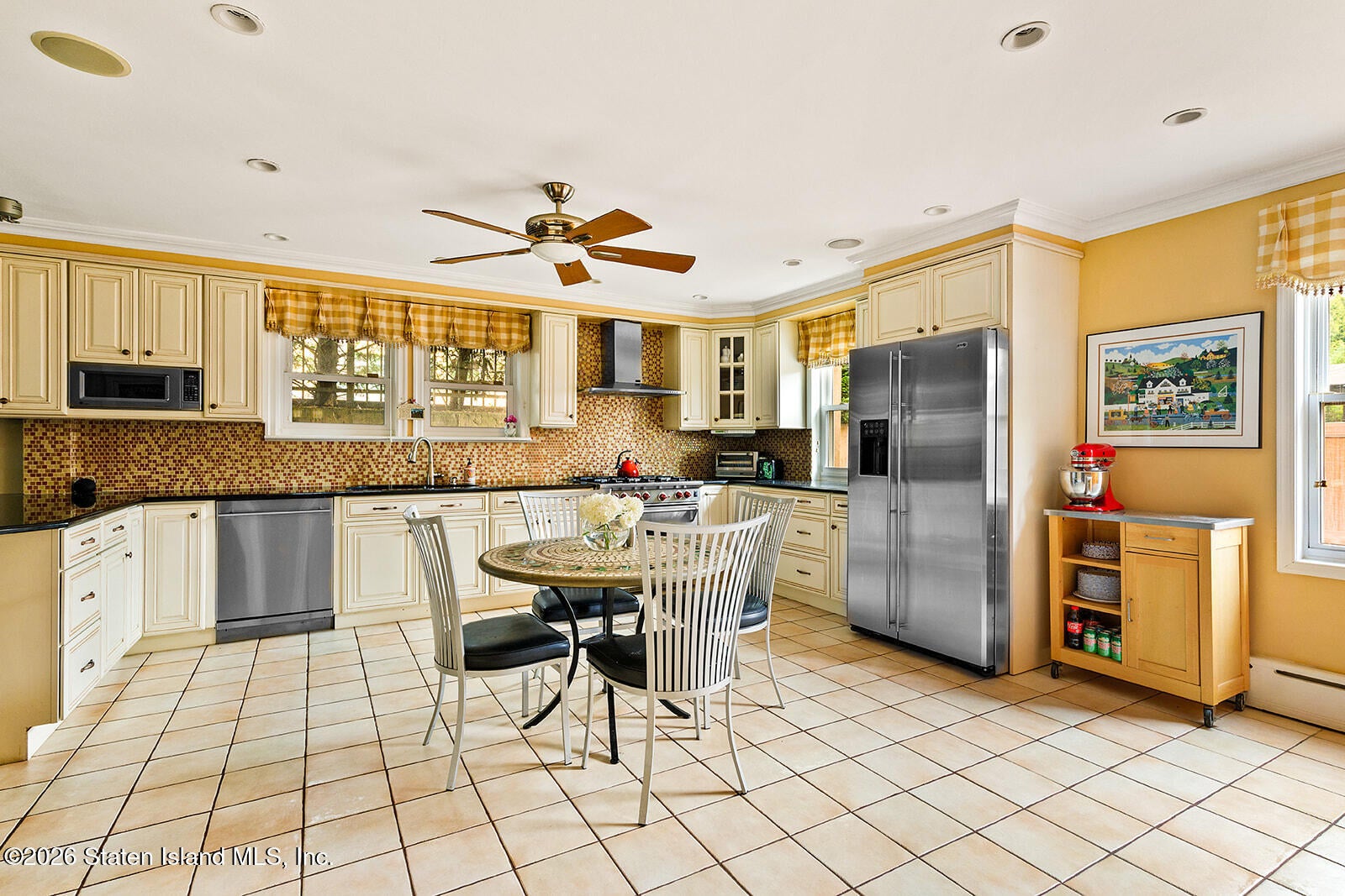 15 Allendale Rd, Staten Island, NY 10305 photo