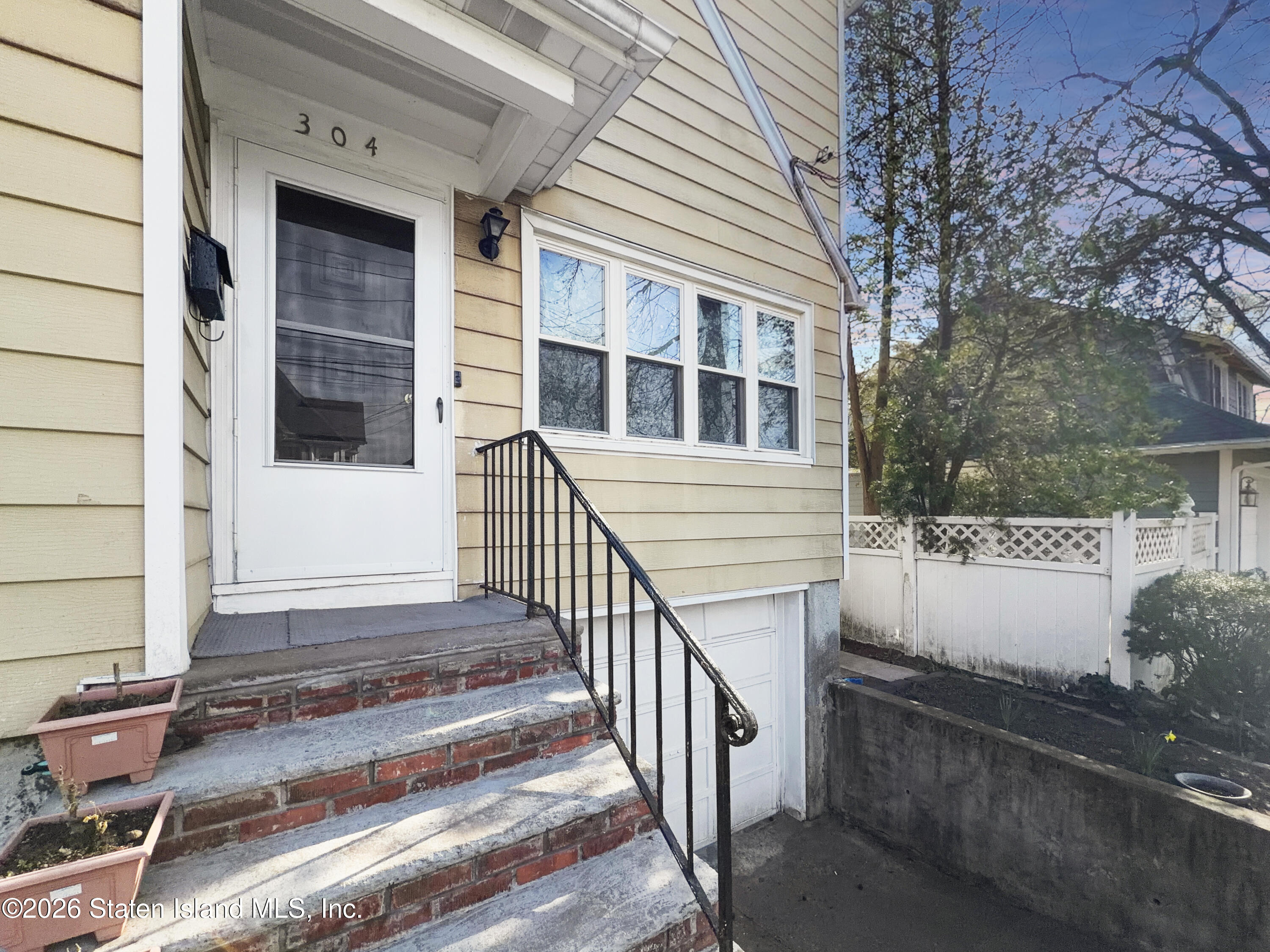 304 Kingsley Ave, Staten Island, NY 10314 photo