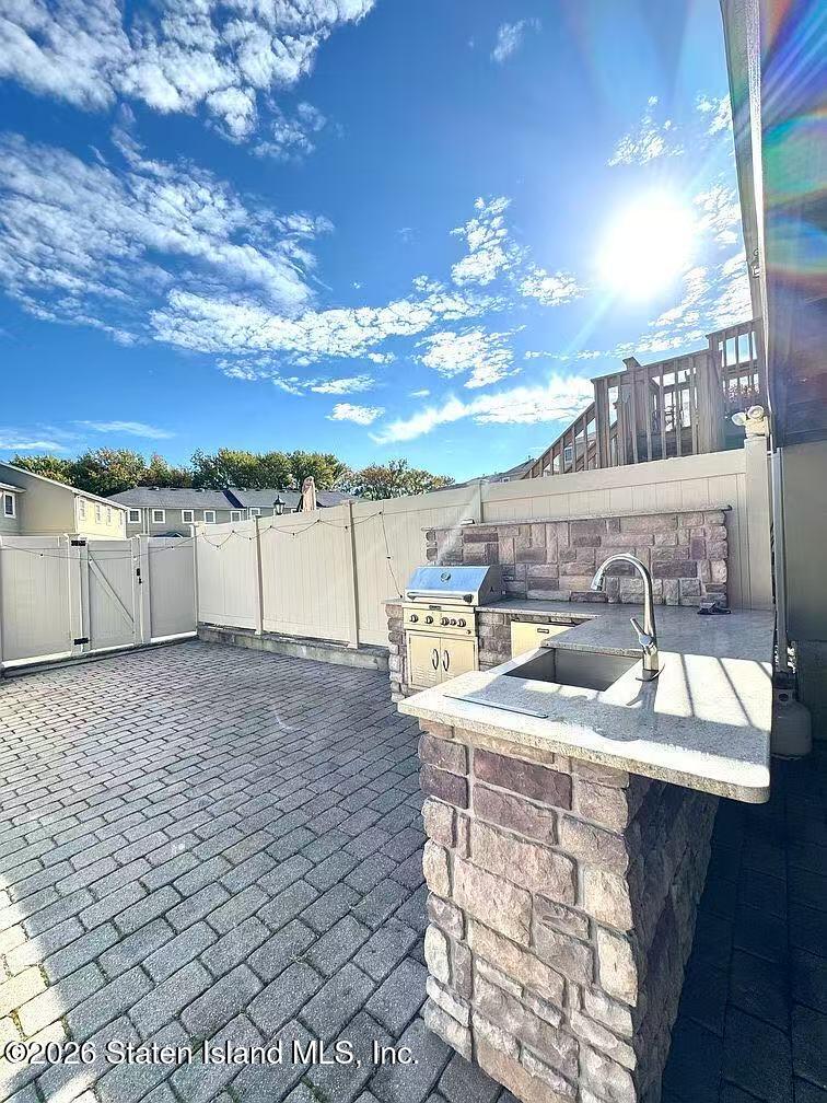 160 Presentation Cir, Staten Island, NY 10312 photo