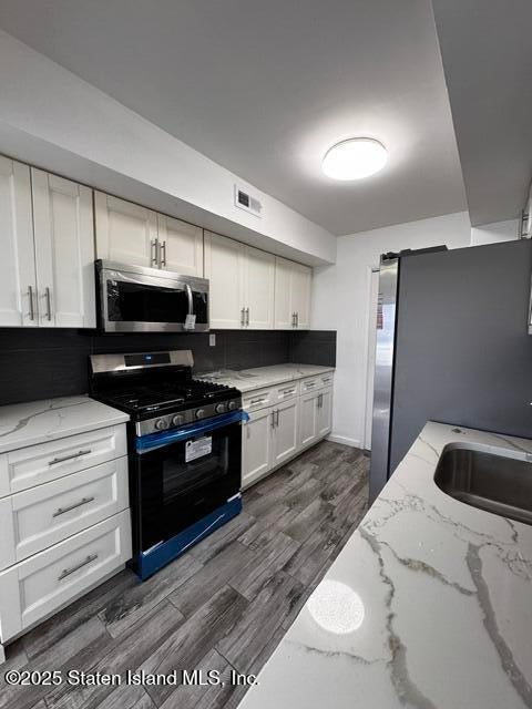 92 Wolkoff Ln, Staten Island, NY 10303 photo
