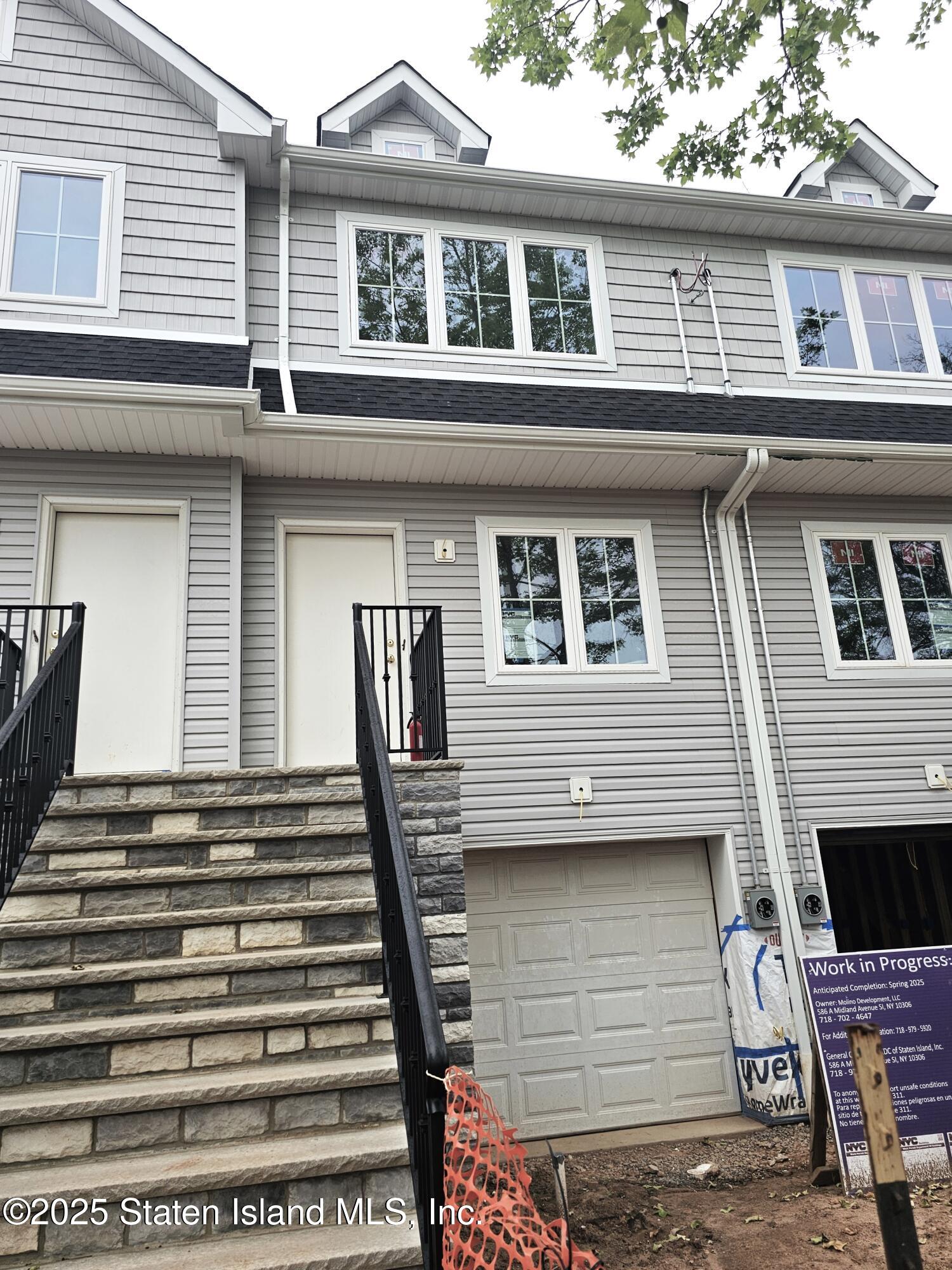 327 Pulaski Ave, Staten Island, NY 10303